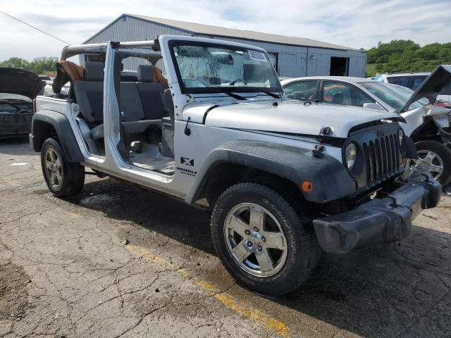 Photo 3 VIN: 1J4GB39148L654803 - JEEP WRANGLER U 