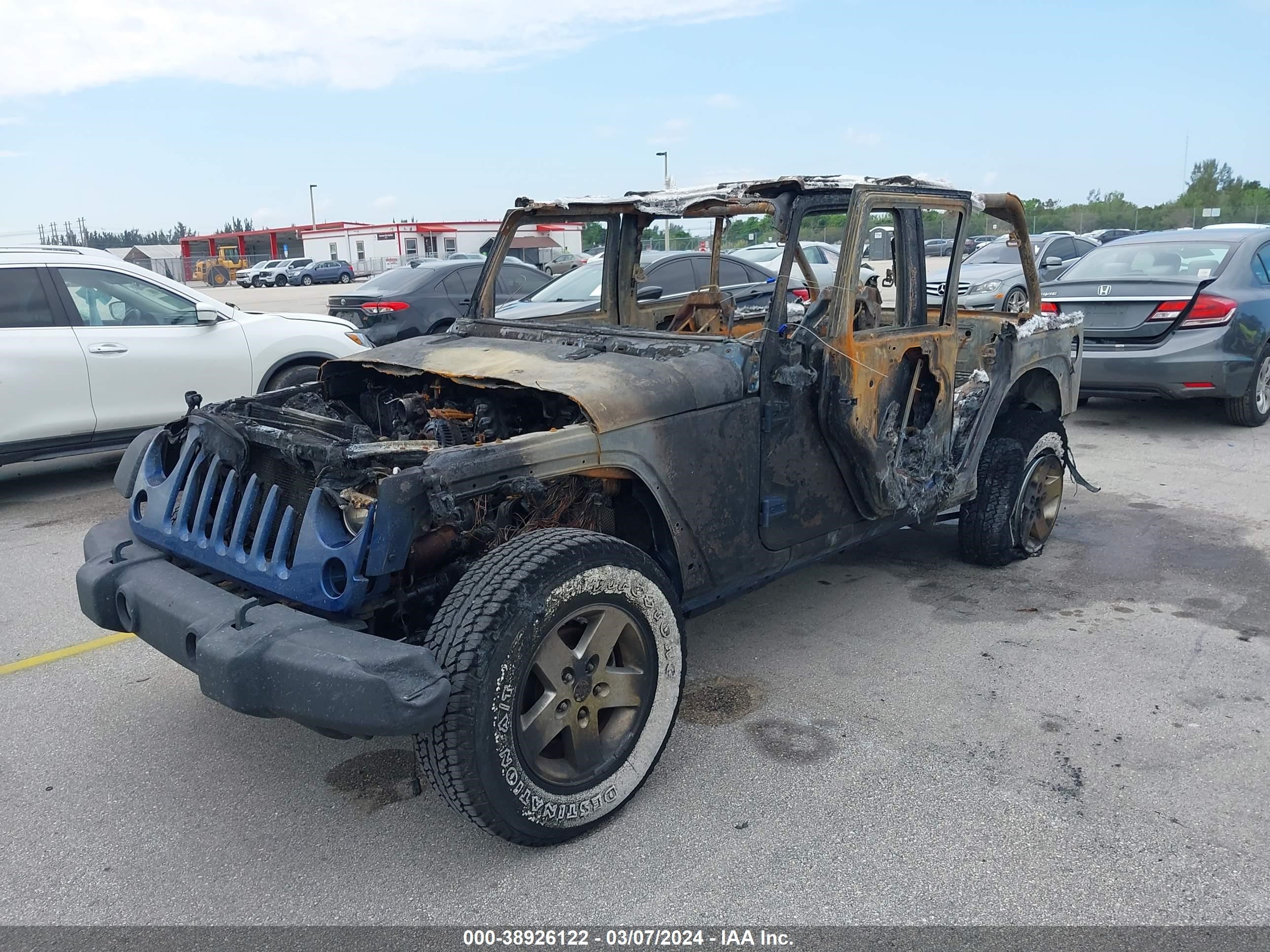 Photo 5 VIN: 1J4GB39159L760677 - JEEP WRANGLER 