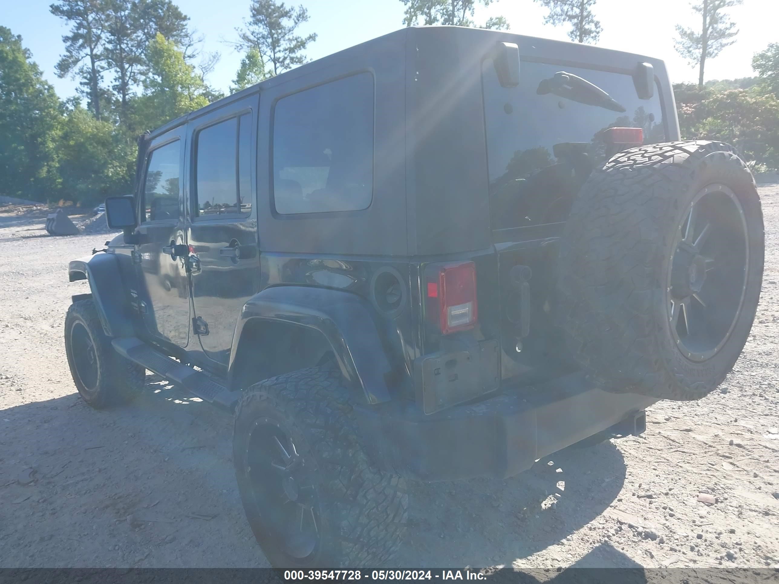 Photo 2 VIN: 1J4GB59197L160687 - JEEP WRANGLER 