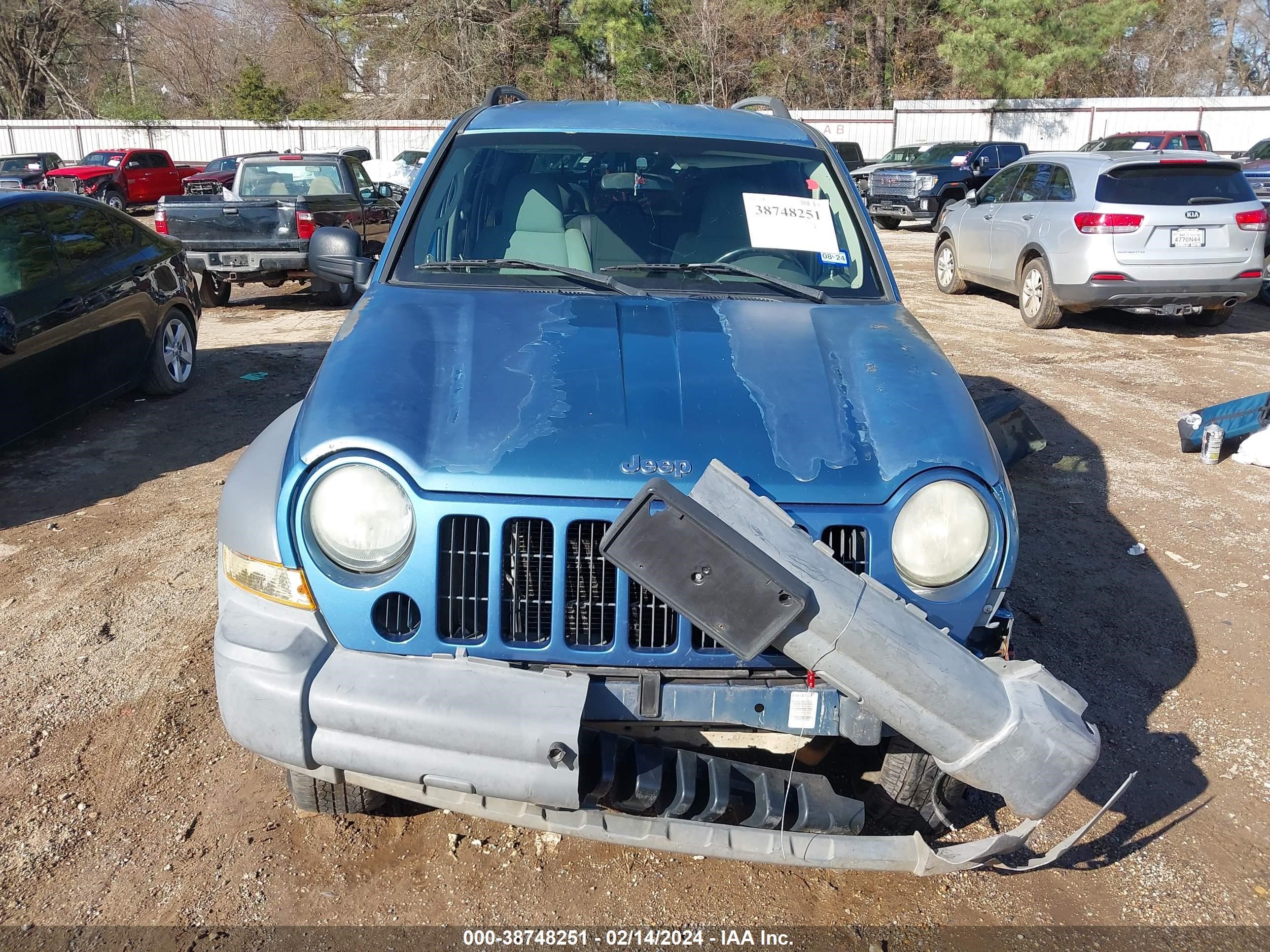 Photo 11 VIN: 1J4GK48K05W562159 - JEEP LIBERTY (NORTH AMERICA) 