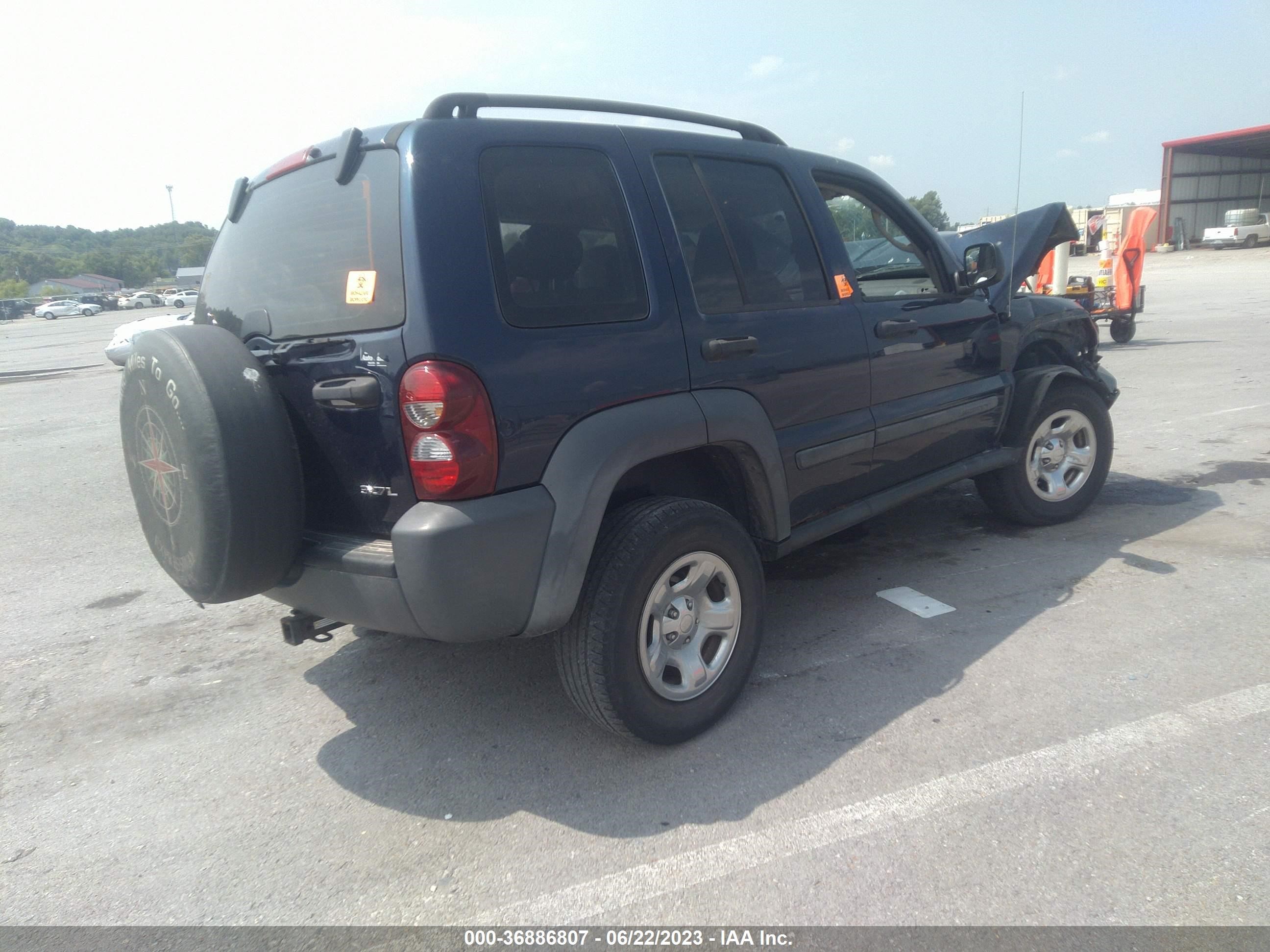 Photo 3 VIN: 1J4GK48K16W249705 - JEEP LIBERTY (NORTH AMERICA) 