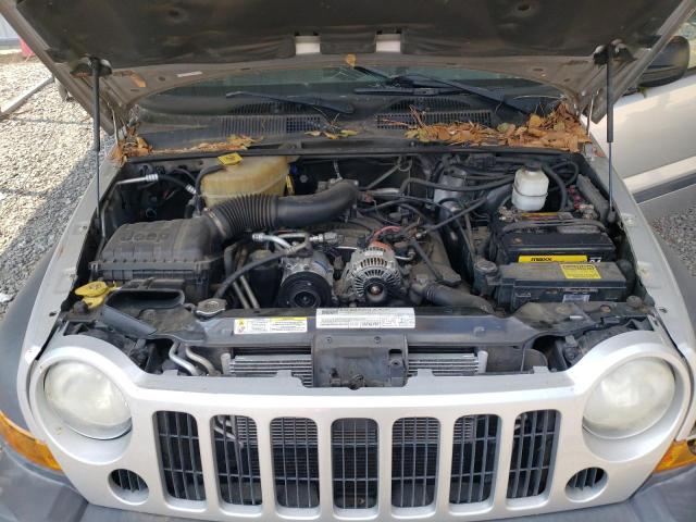 Photo 11 VIN: 1J4GK48K17W641701 - JEEP LIBERTY SP 