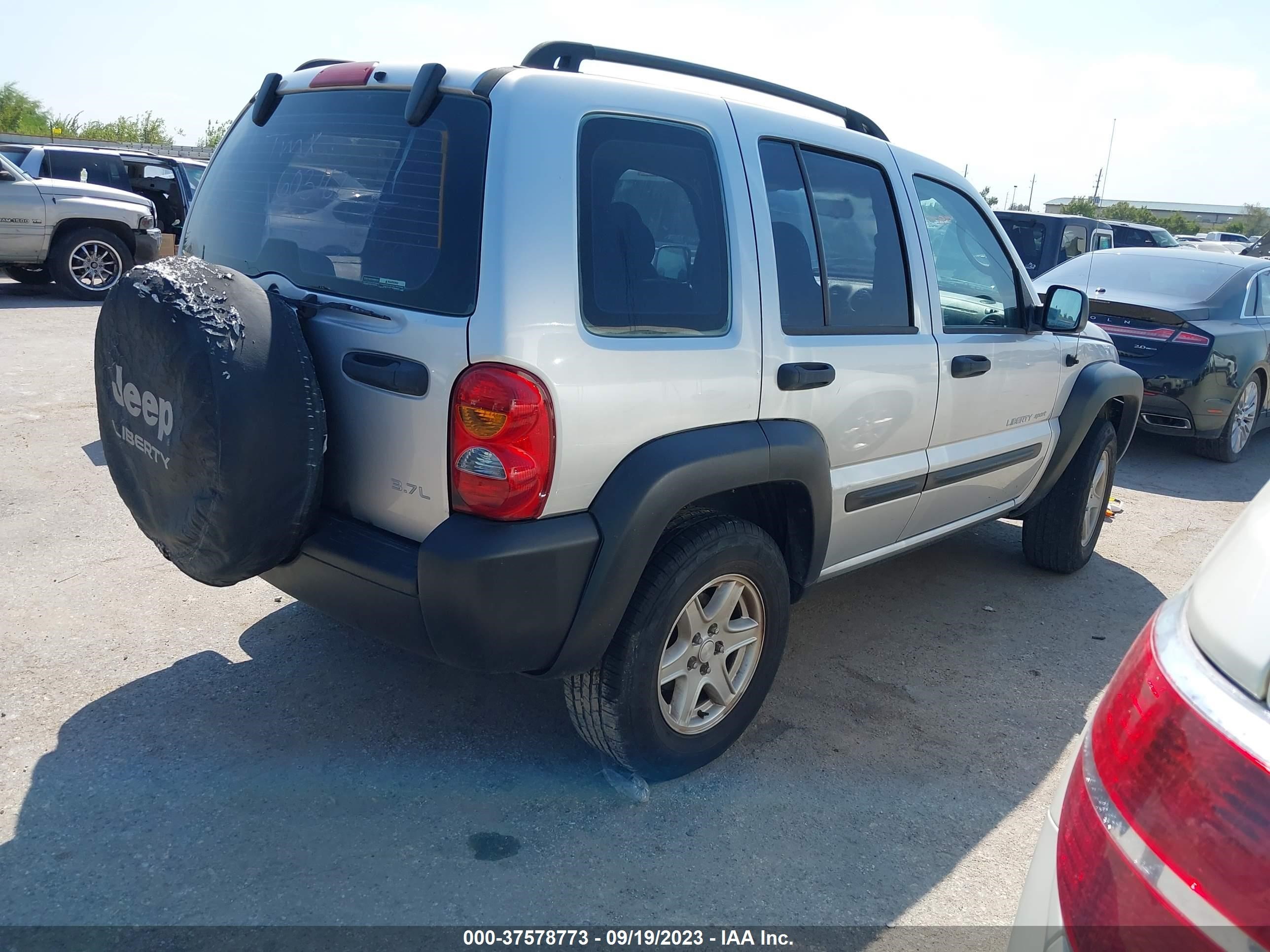 Photo 3 VIN: 1J4GK48K23W603162 - JEEP LIBERTY (NORTH AMERICA) 