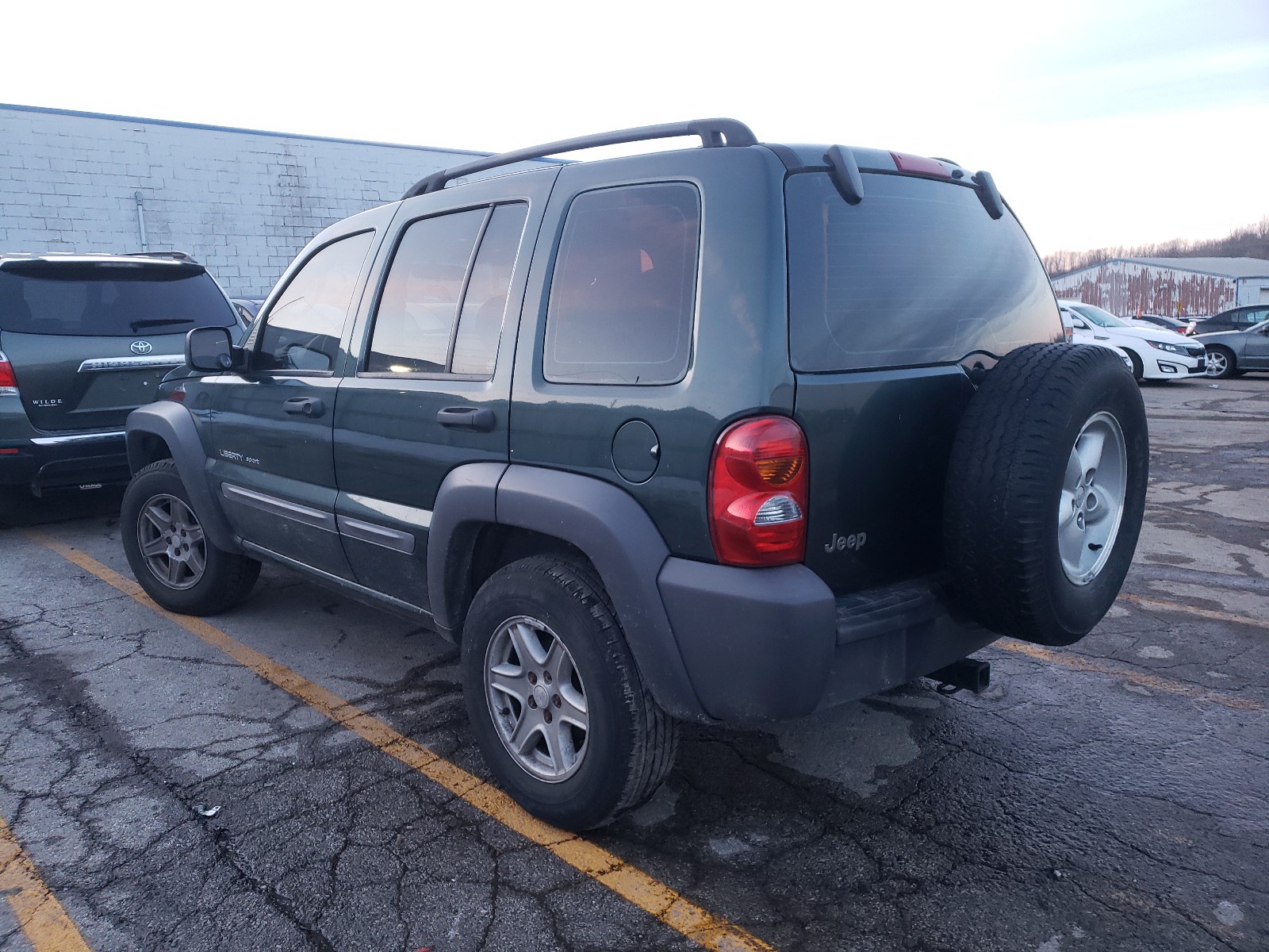 Photo 2 VIN: 1J4GK48K63W612169 - JEEP LIBERTY SP 