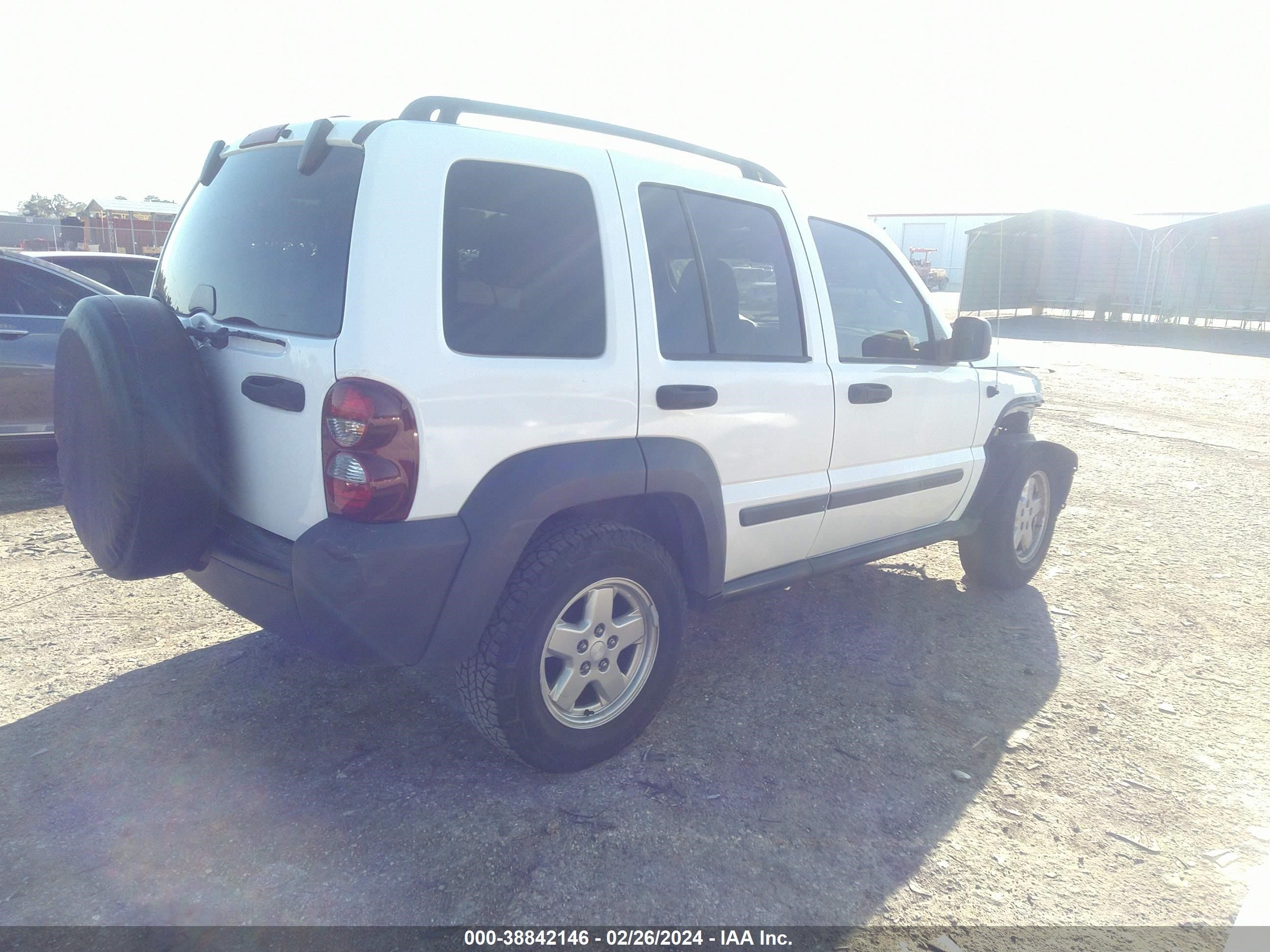 Photo 3 VIN: 1J4GK48K65W603572 - JEEP LIBERTY (NORTH AMERICA) 