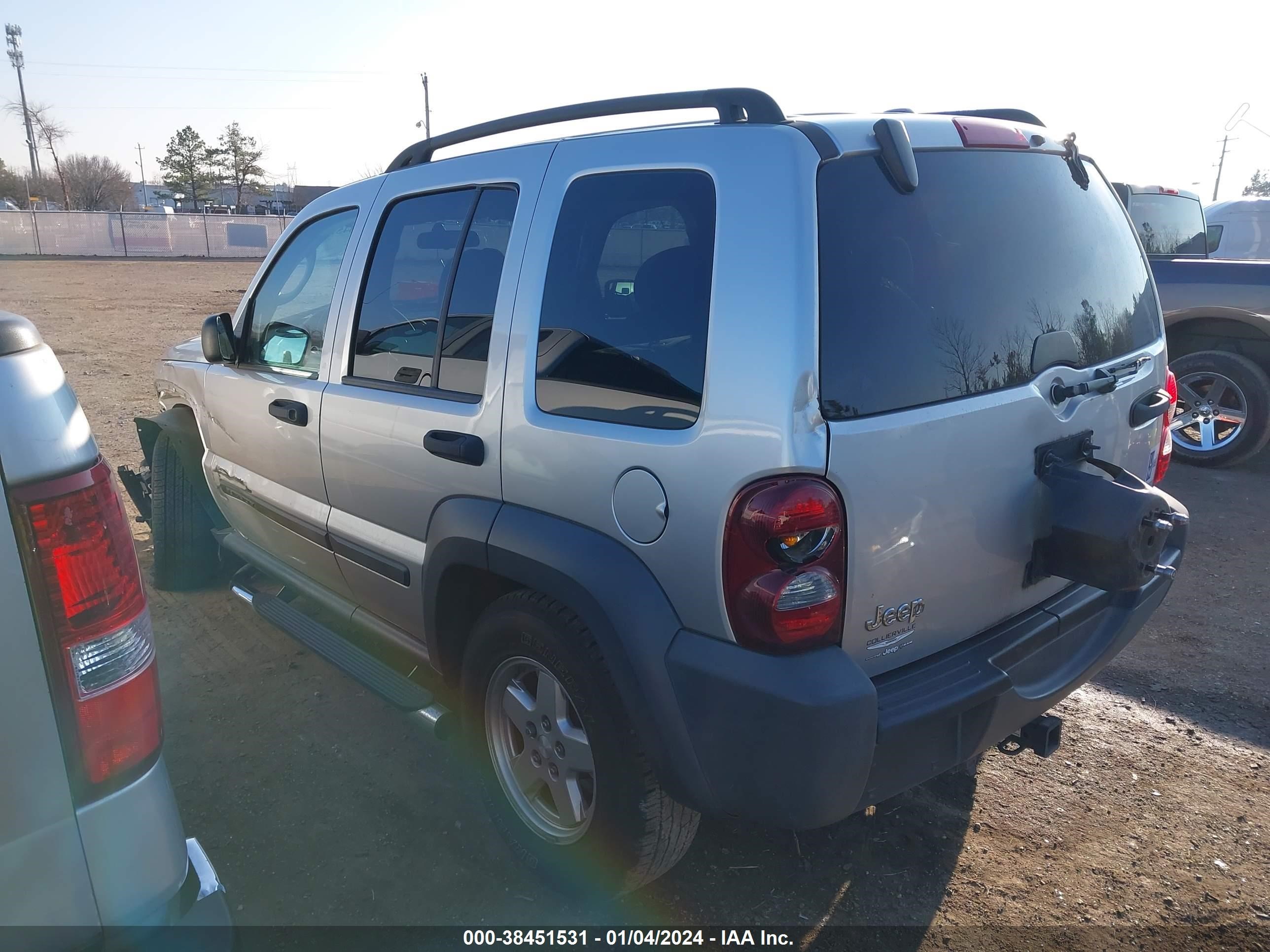 Photo 2 VIN: 1J4GK48K67W703867 - JEEP LIBERTY (NORTH AMERICA) 