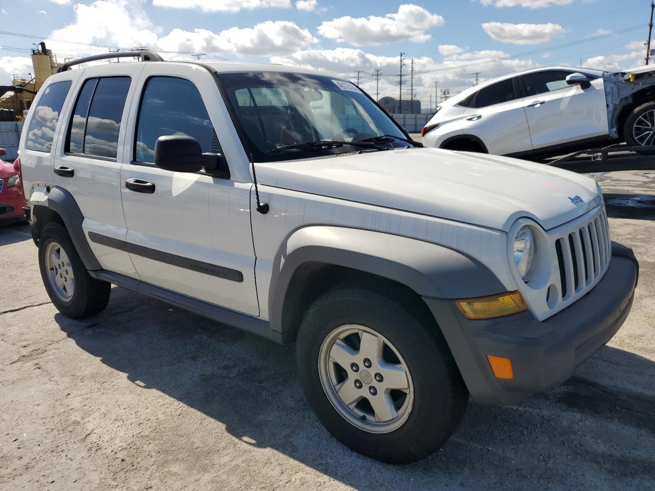 Photo 3 VIN: 1J4GK48K87W547671 - JEEP LIBERTY (NORTH AMERICA) 