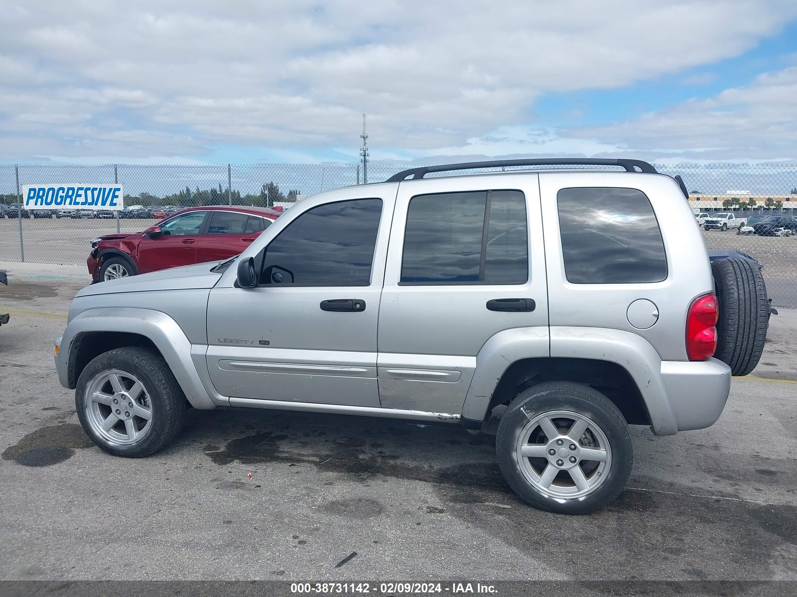 Photo 13 VIN: 1J4GK58K43W722014 - JEEP LIBERTY (NORTH AMERICA) 