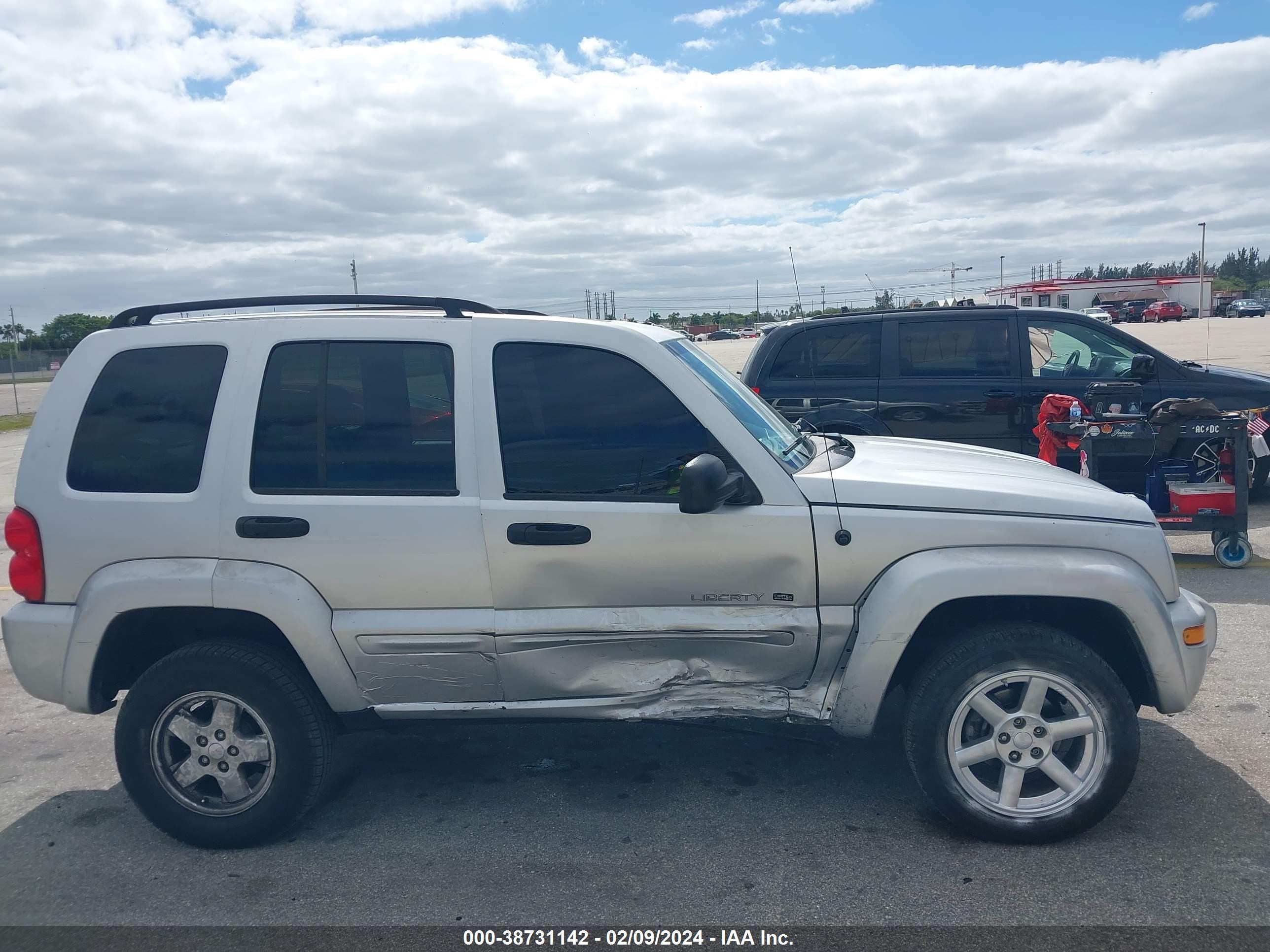 Photo 5 VIN: 1J4GK58K43W722014 - JEEP LIBERTY (NORTH AMERICA) 