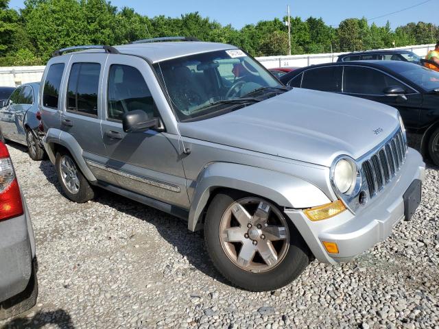 Photo 3 VIN: 1J4GK58K87W545666 - JEEP LIBERTY 