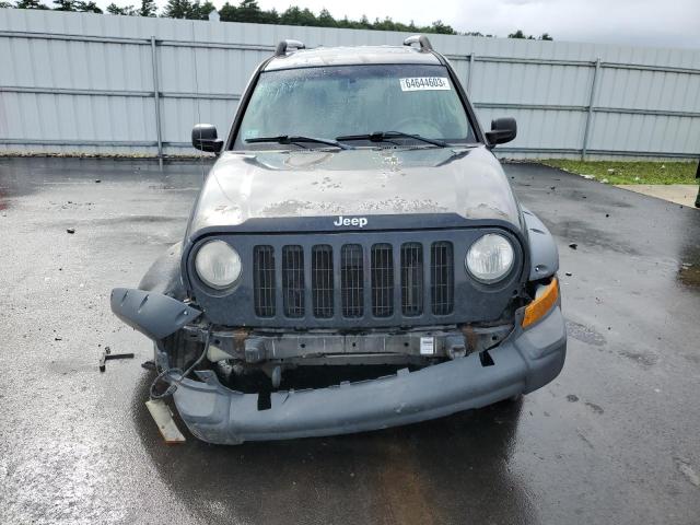 Photo 4 VIN: 1J4GL38K15W650922 - JEEP LIBERTY RE 