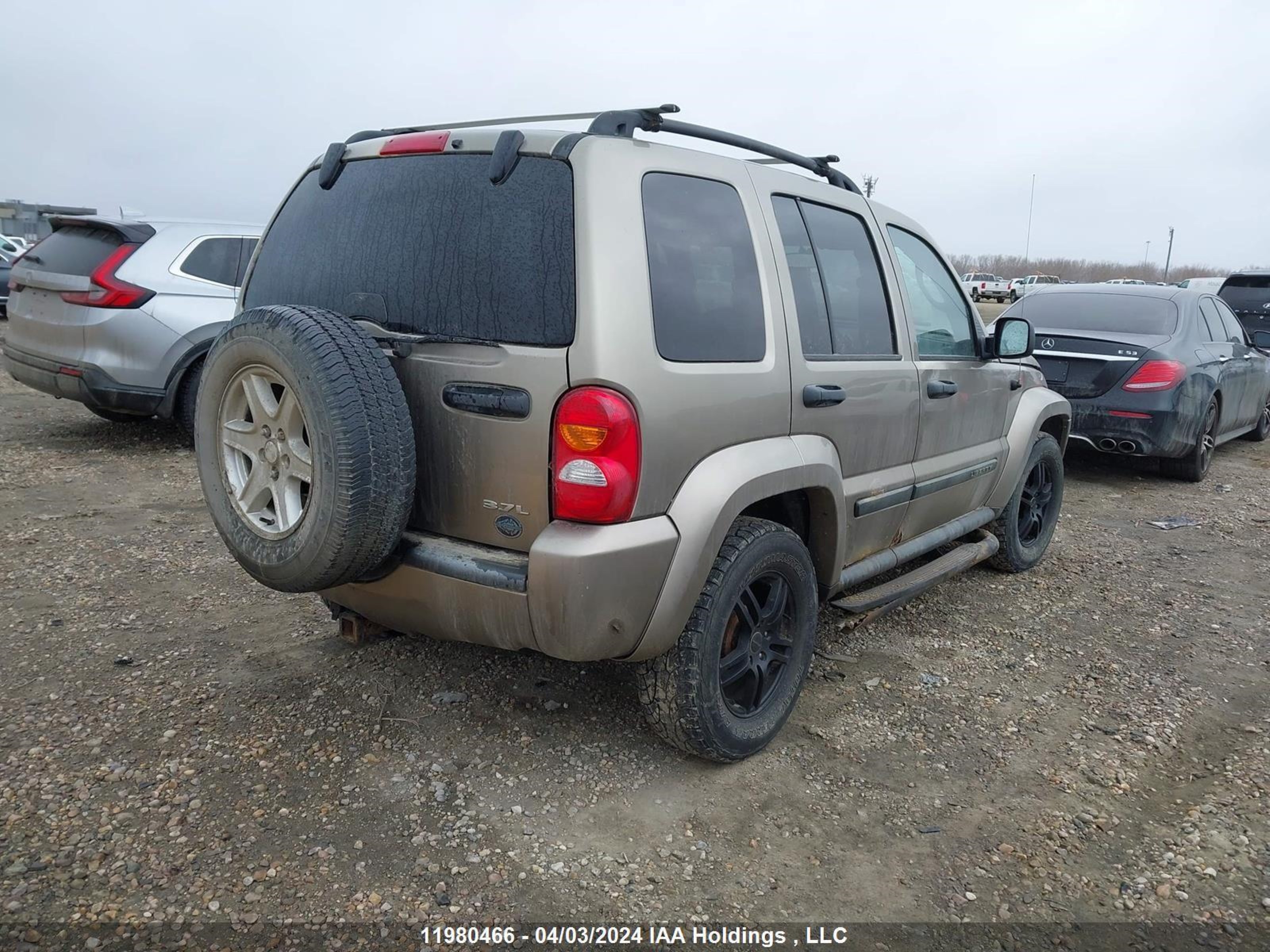 Photo 3 VIN: 1J4GL38K15W686626 - JEEP LIBERTY (NORTH AMERICA) 