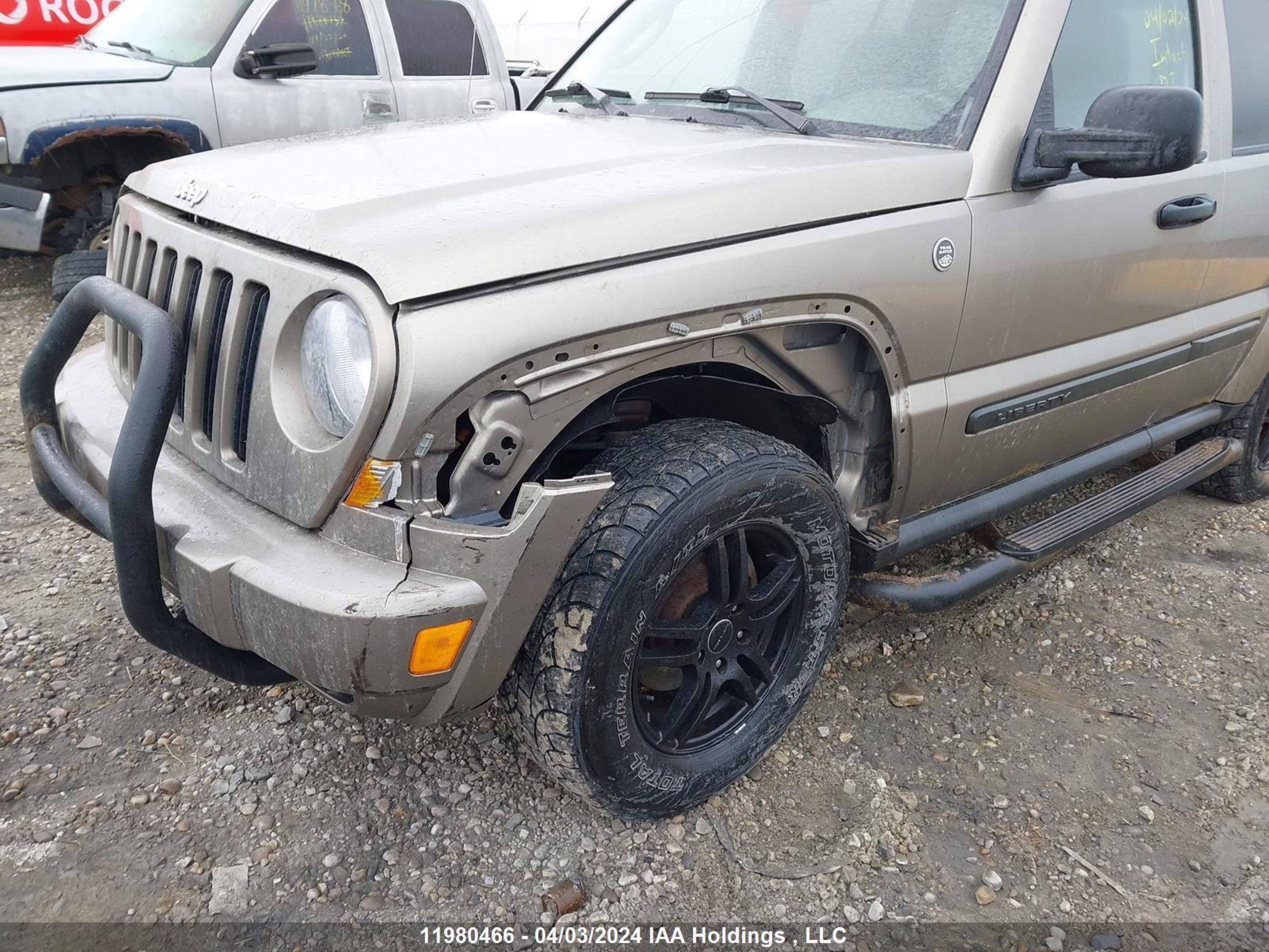 Photo 5 VIN: 1J4GL38K15W686626 - JEEP LIBERTY (NORTH AMERICA) 