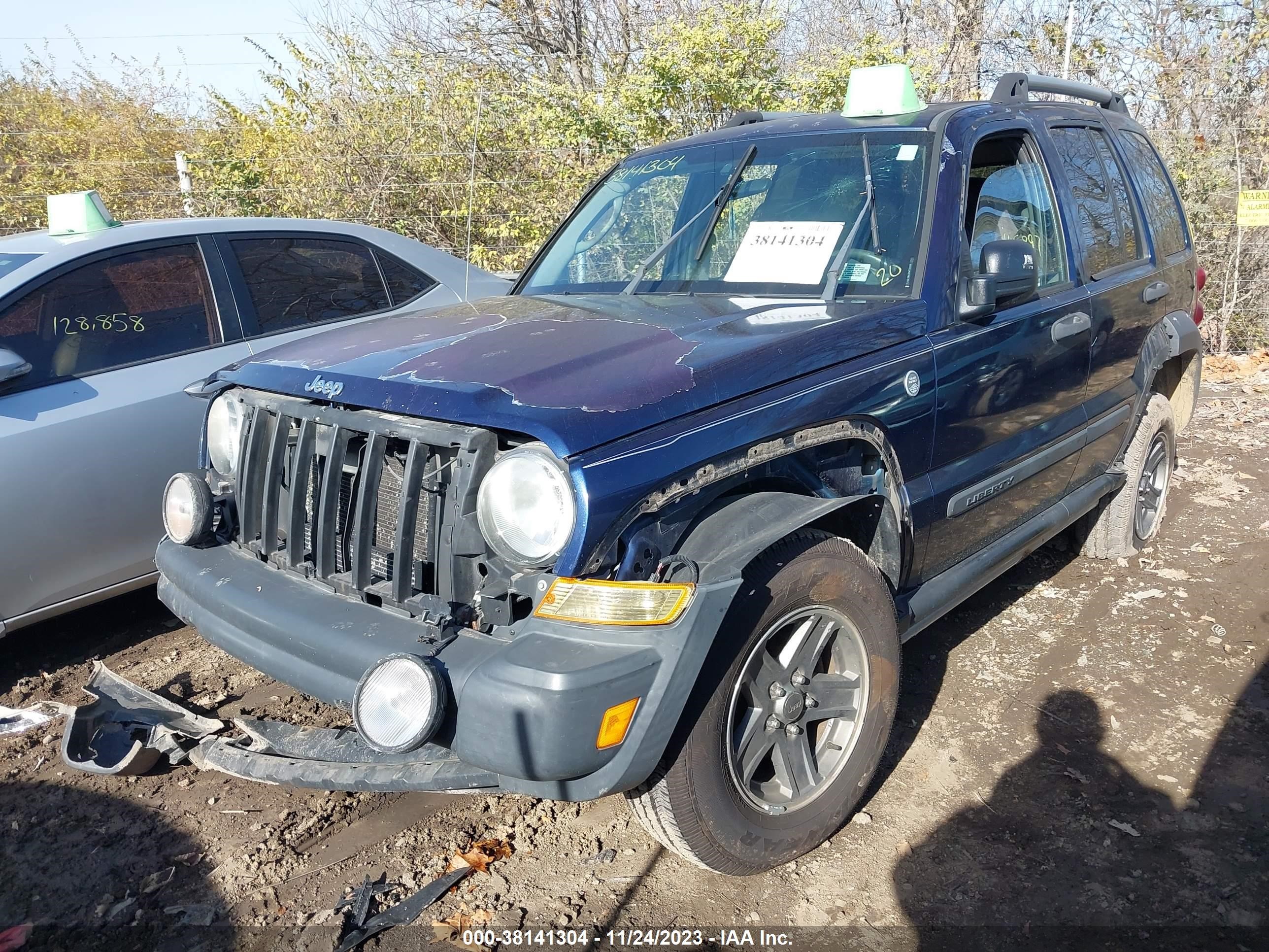 Photo 10 VIN: 1J4GL38K35W722400 - JEEP LIBERTY (NORTH AMERICA) 