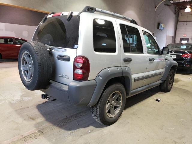 Photo 2 VIN: 1J4GL38K45W722230 - JEEP LIBERTY 