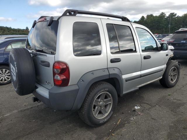 Photo 2 VIN: 1J4GL38K45W725371 - JEEP LIBERTY RE 