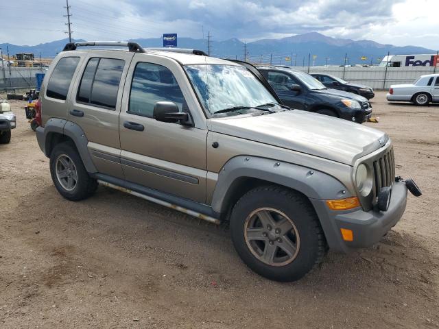 Photo 3 VIN: 1J4GL38K75W724652 - JEEP LIBERTY RE 