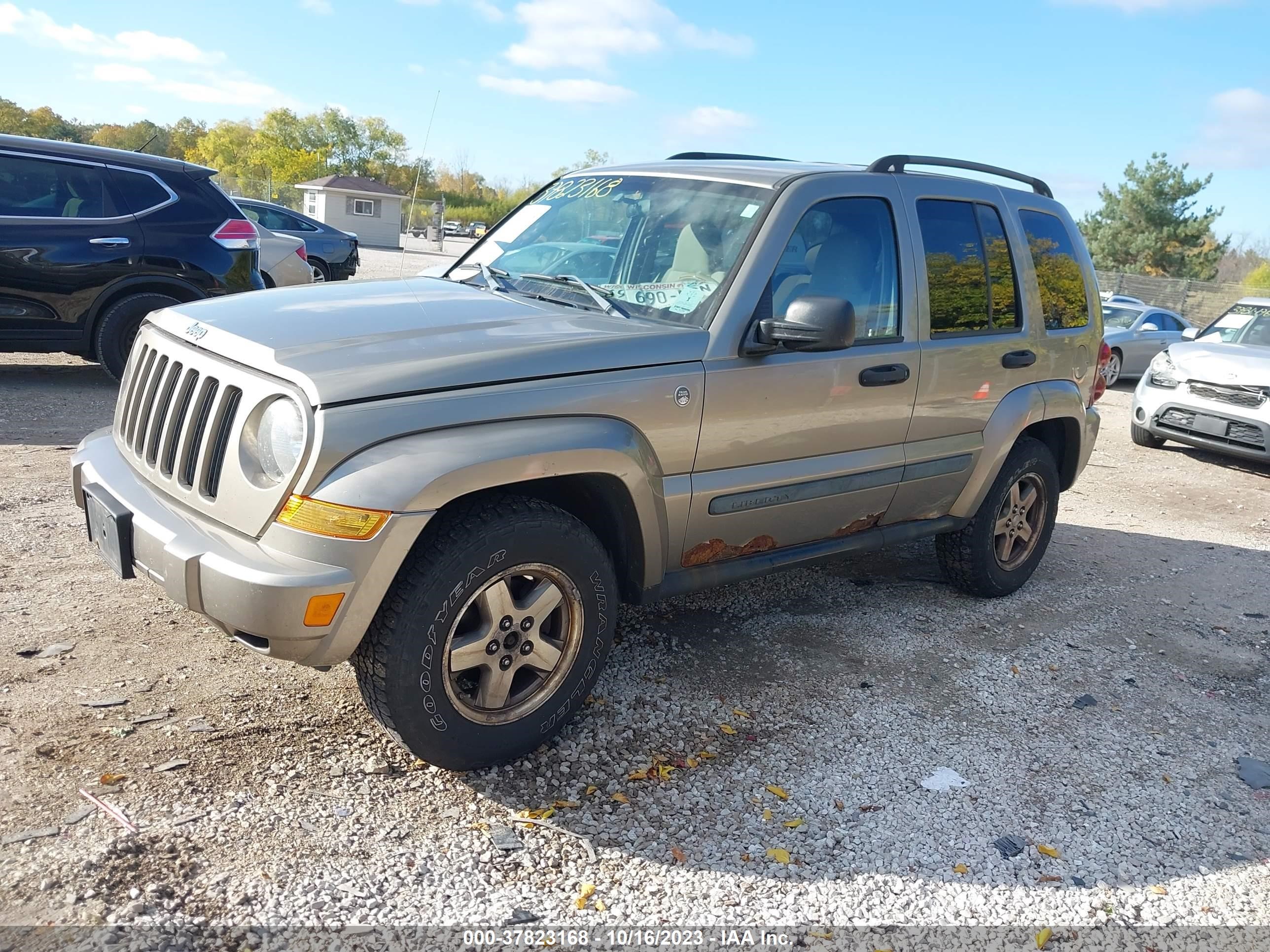 Photo 1 VIN: 1J4GL38K85W684503 - JEEP LIBERTY (NORTH AMERICA) 