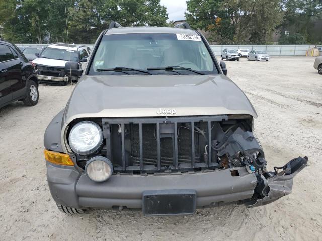 Photo 4 VIN: 1J4GL38K86W171737 - JEEP LIBERTY RE 