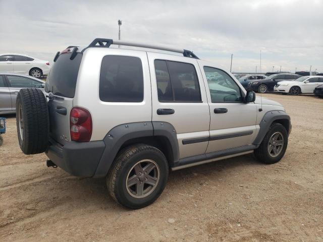 Photo 2 VIN: 1J4GL38K86W213954 - JEEP LIBERTY 