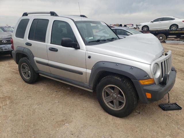 Photo 3 VIN: 1J4GL38K86W213954 - JEEP LIBERTY 