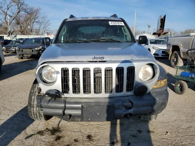 Photo 4 VIN: 1J4GL38K95W566850 - JEEP LIBERTY RE 