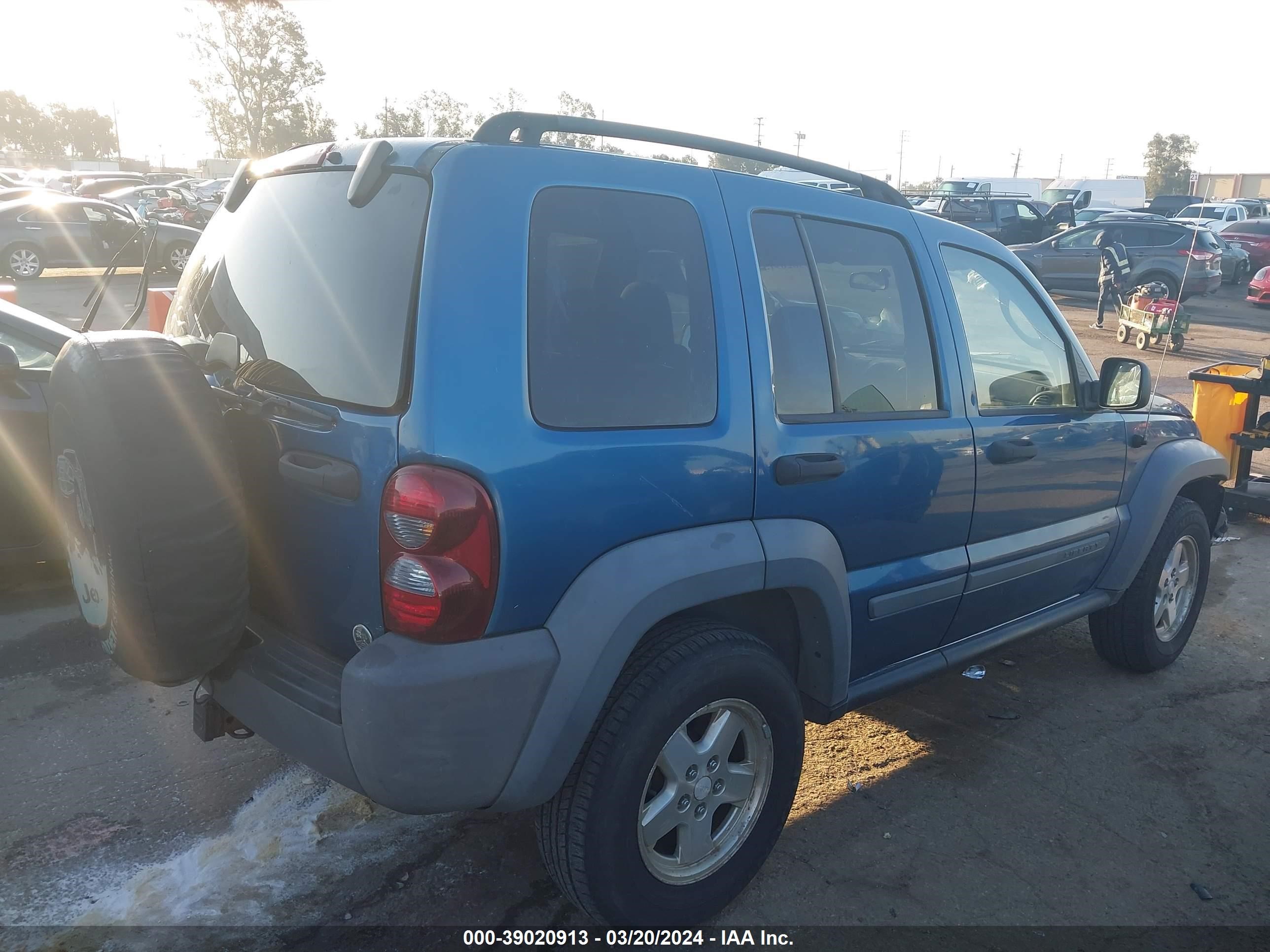 Photo 3 VIN: 1J4GL48575W600381 - JEEP LIBERTY (NORTH AMERICA) 