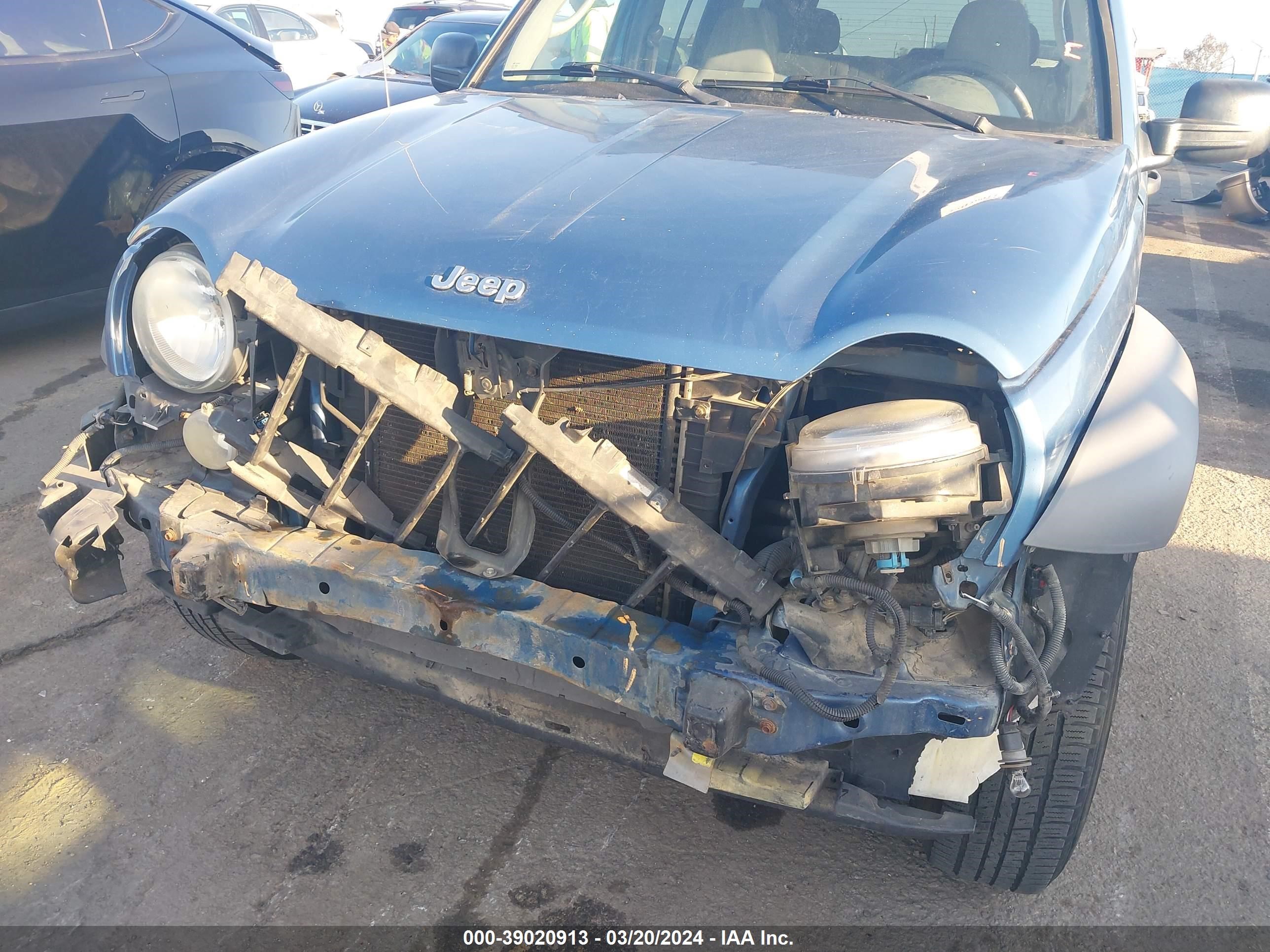 Photo 5 VIN: 1J4GL48575W600381 - JEEP LIBERTY (NORTH AMERICA) 