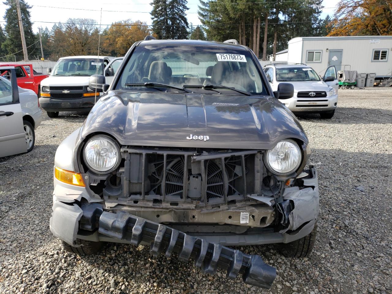 Photo 4 VIN: 1J4GL48585W680693 - JEEP LIBERTY (NORTH AMERICA) 