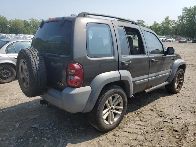 Photo 2 VIN: 1J4GL48K05W543219 - JEEP LIBERTY 