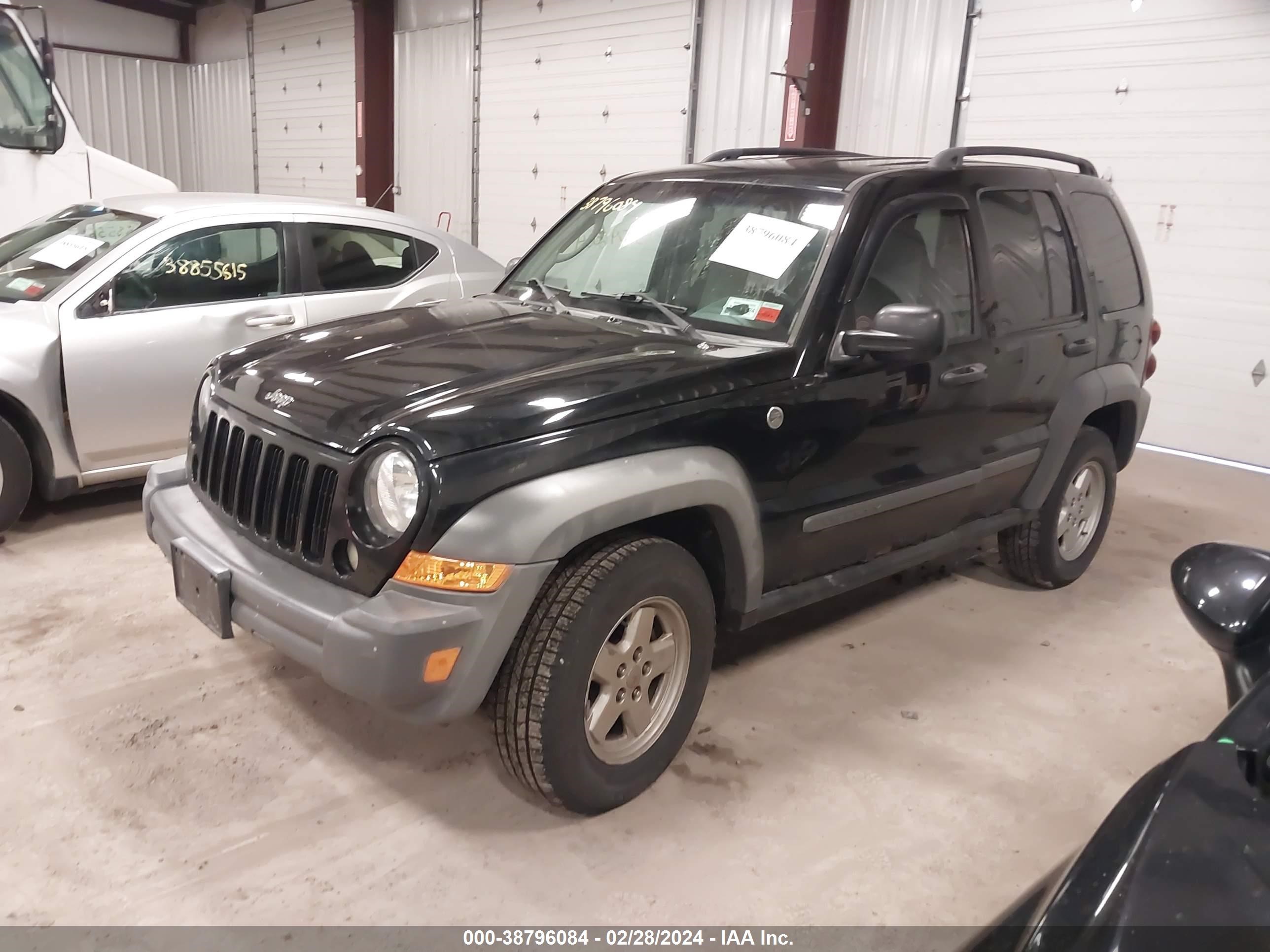 Photo 1 VIN: 1J4GL48K05W622552 - JEEP LIBERTY (NORTH AMERICA) 