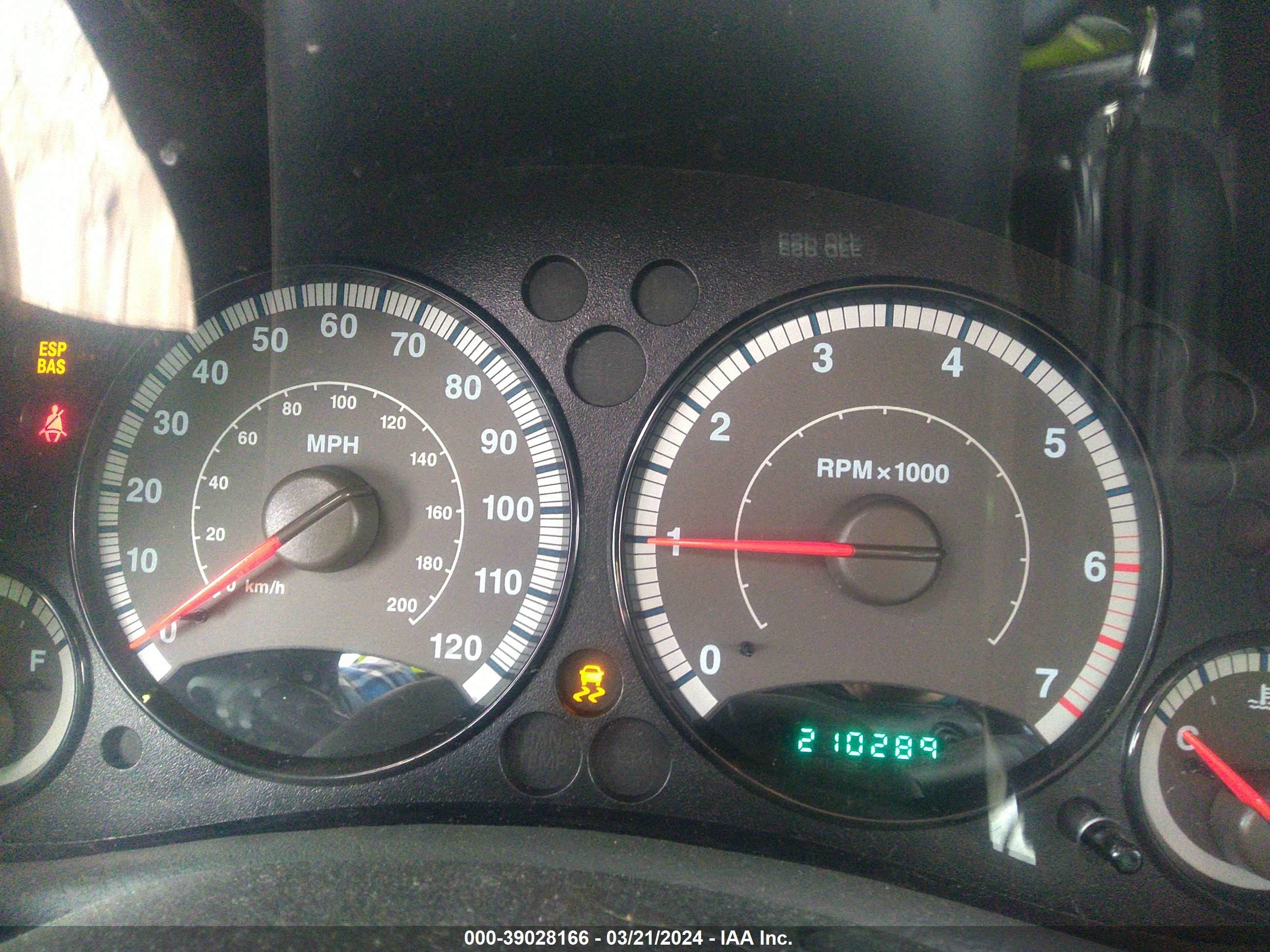 Photo 6 VIN: 1J4GL48K06W167235 - JEEP LIBERTY (NORTH AMERICA) 