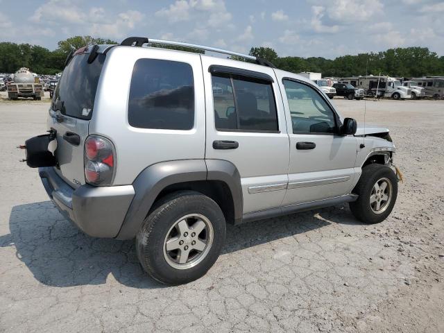 Photo 2 VIN: 1J4GL48K06W191129 - JEEP LIBERTY 