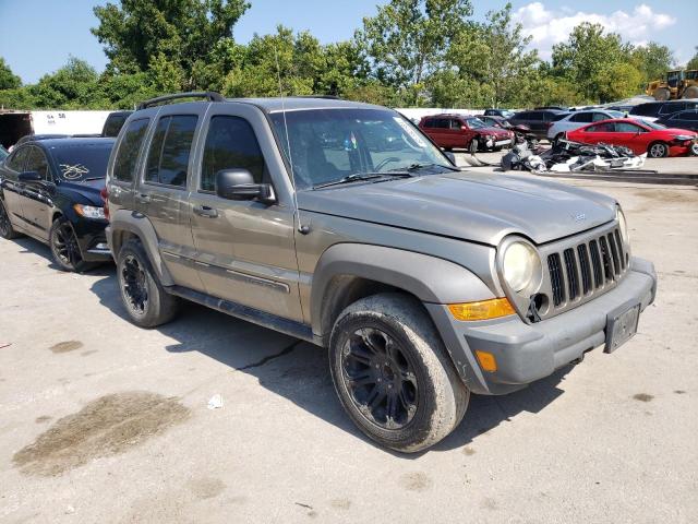 Photo 3 VIN: 1J4GL48K06W242564 - JEEP LIBERTY SP 