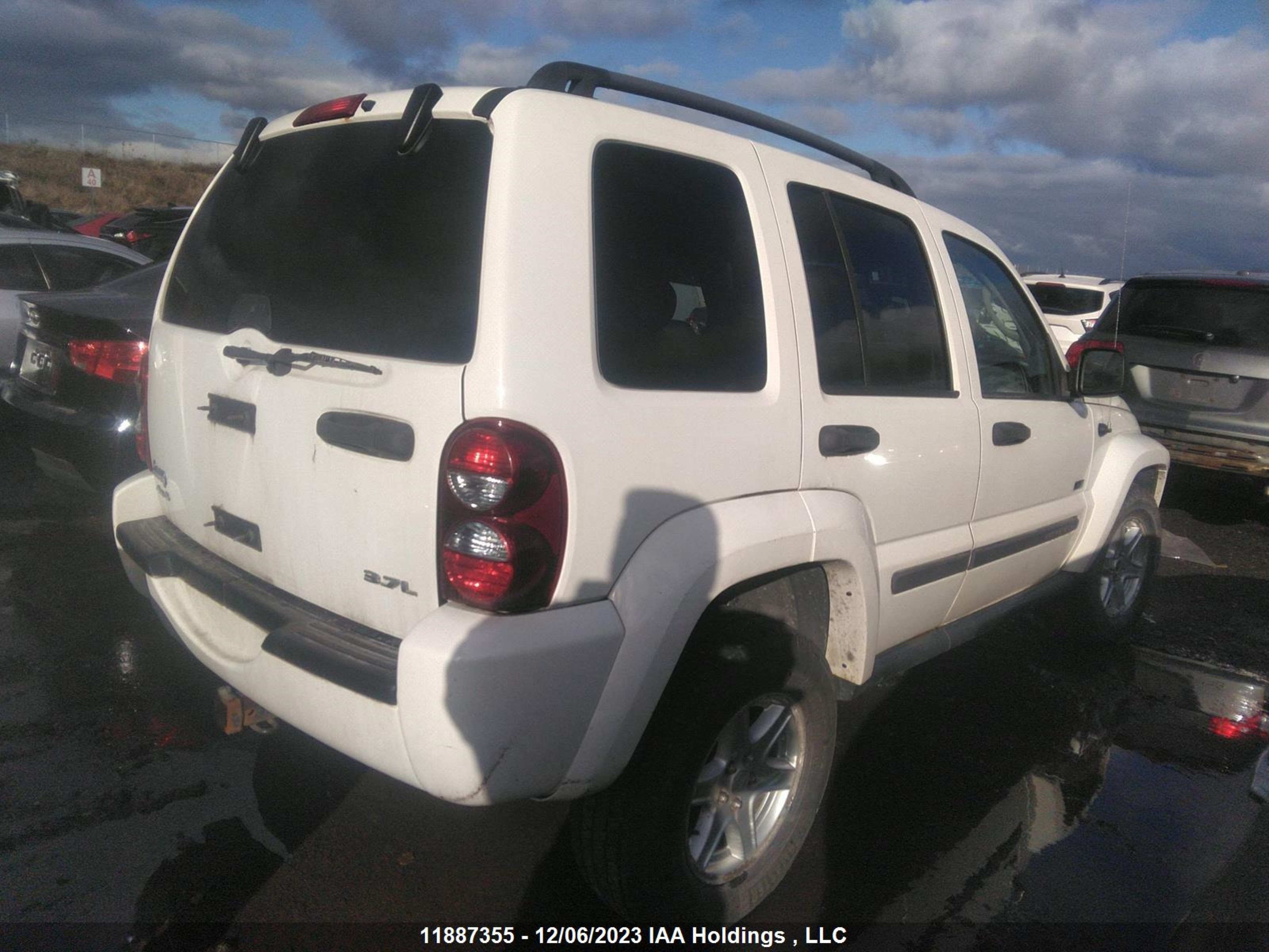 Photo 3 VIN: 1J4GL48K07W716983 - JEEP LIBERTY (NORTH AMERICA) 