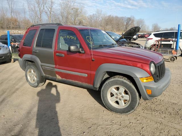 Photo 3 VIN: 1J4GL48K15W700823 - JEEP LIBERTY 