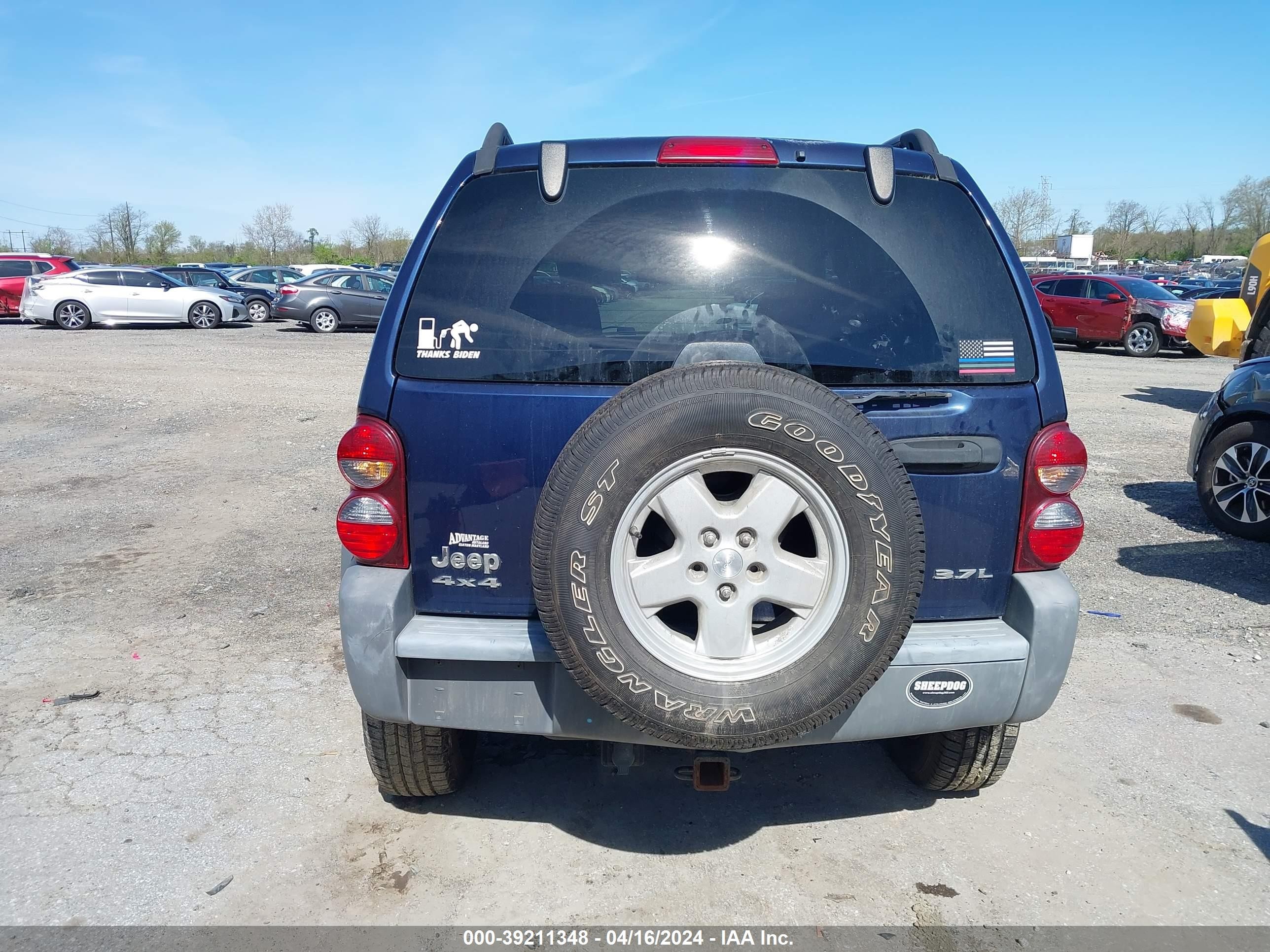 Photo 15 VIN: 1J4GL48K16W133935 - JEEP LIBERTY (NORTH AMERICA) 