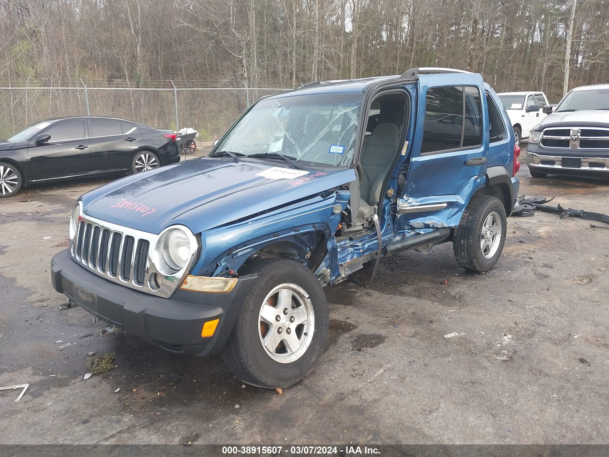 Photo 1 VIN: 1J4GL48K16W177126 - JEEP LIBERTY (NORTH AMERICA) 