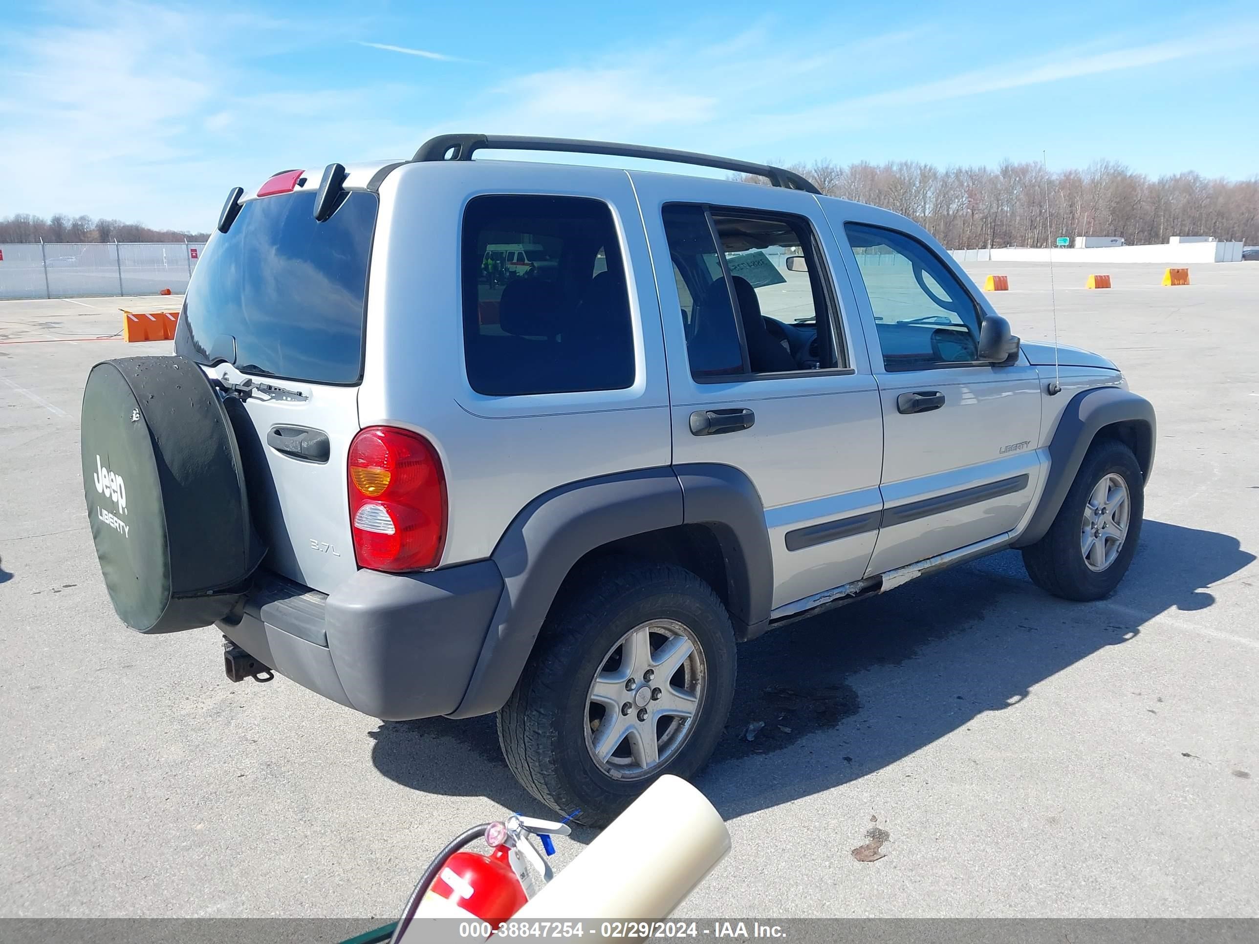 Photo 3 VIN: 1J4GL48K24W105252 - JEEP LIBERTY (NORTH AMERICA) 