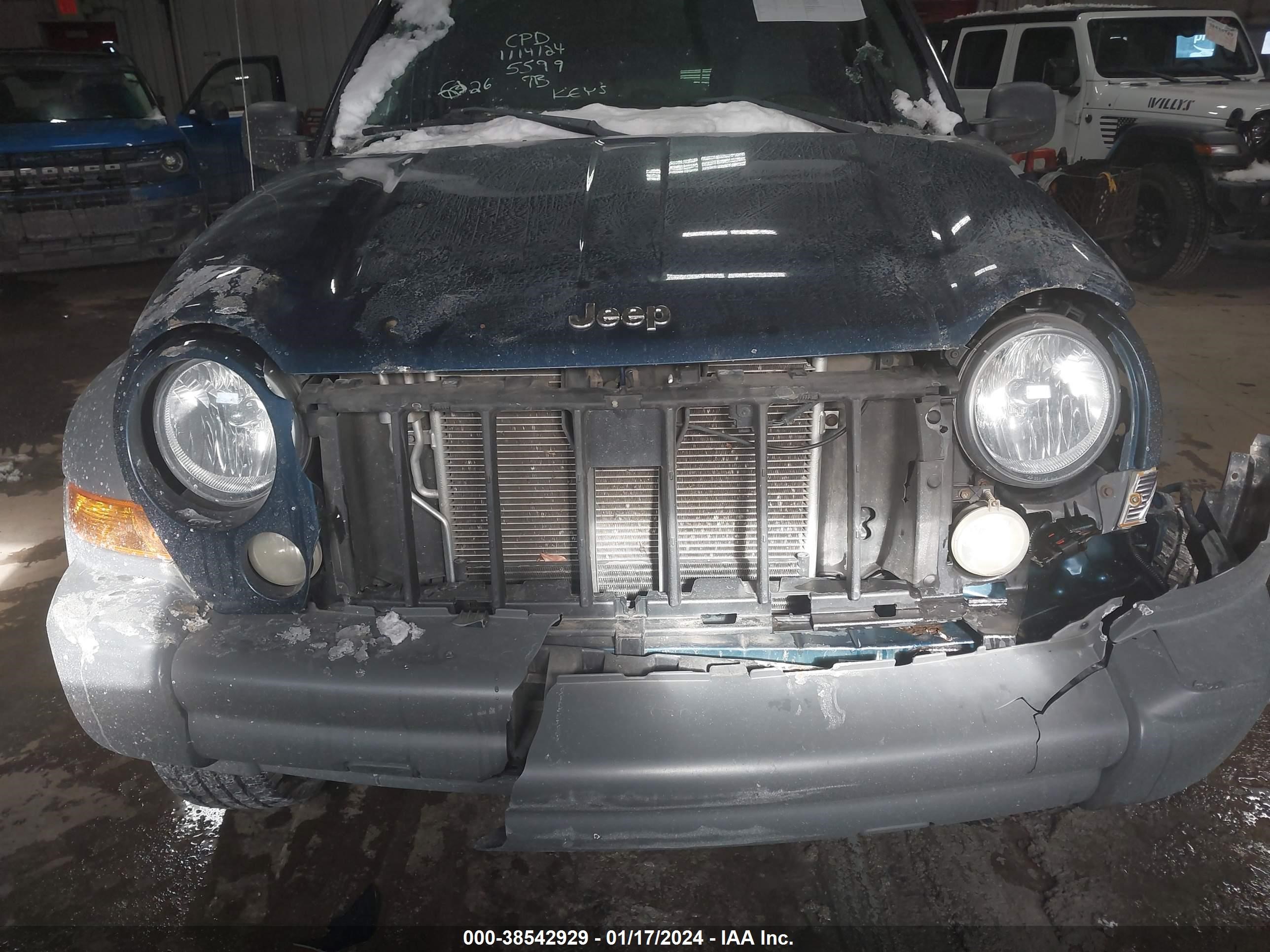 Photo 5 VIN: 1J4GL48K25W615599 - JEEP LIBERTY (NORTH AMERICA) 