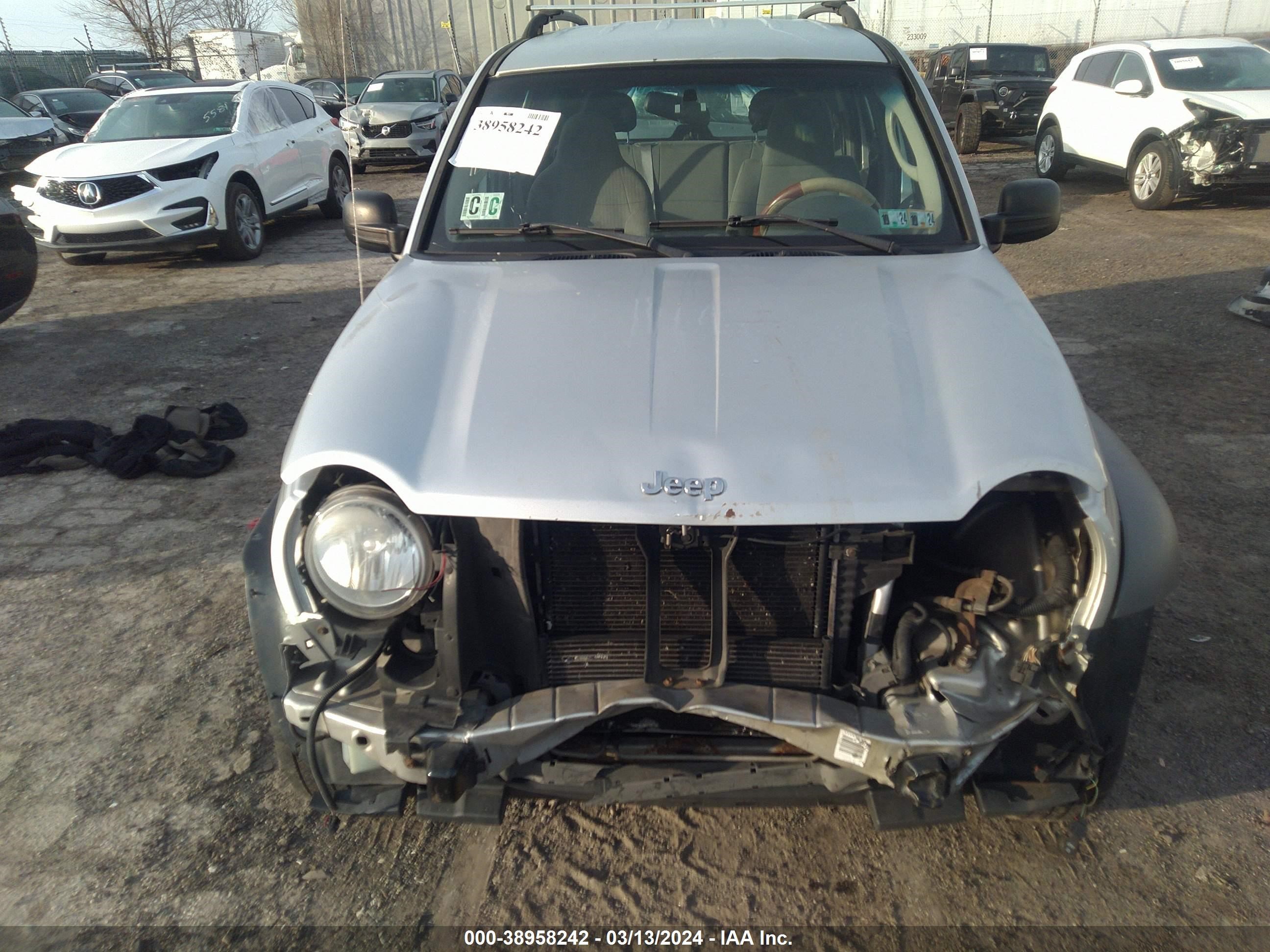 Photo 5 VIN: 1J4GL48K25W691727 - JEEP LIBERTY (NORTH AMERICA) 