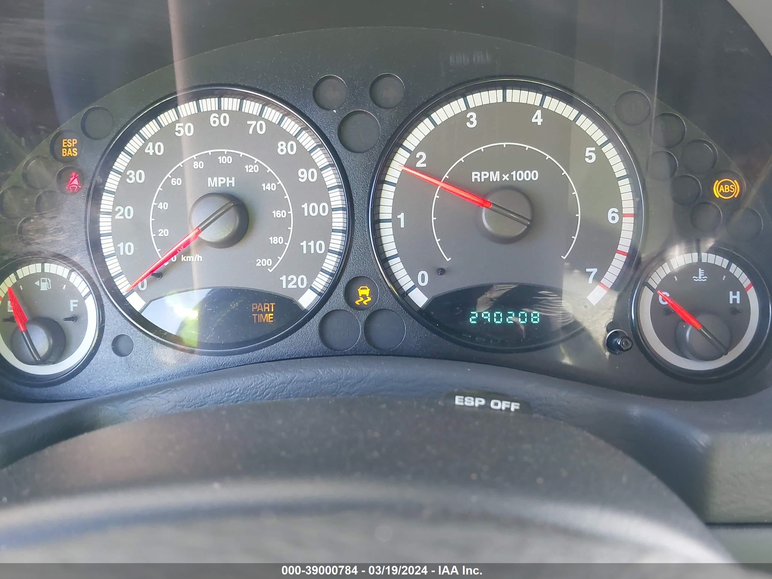 Photo 6 VIN: 1J4GL48K26W229461 - JEEP LIBERTY (NORTH AMERICA) 