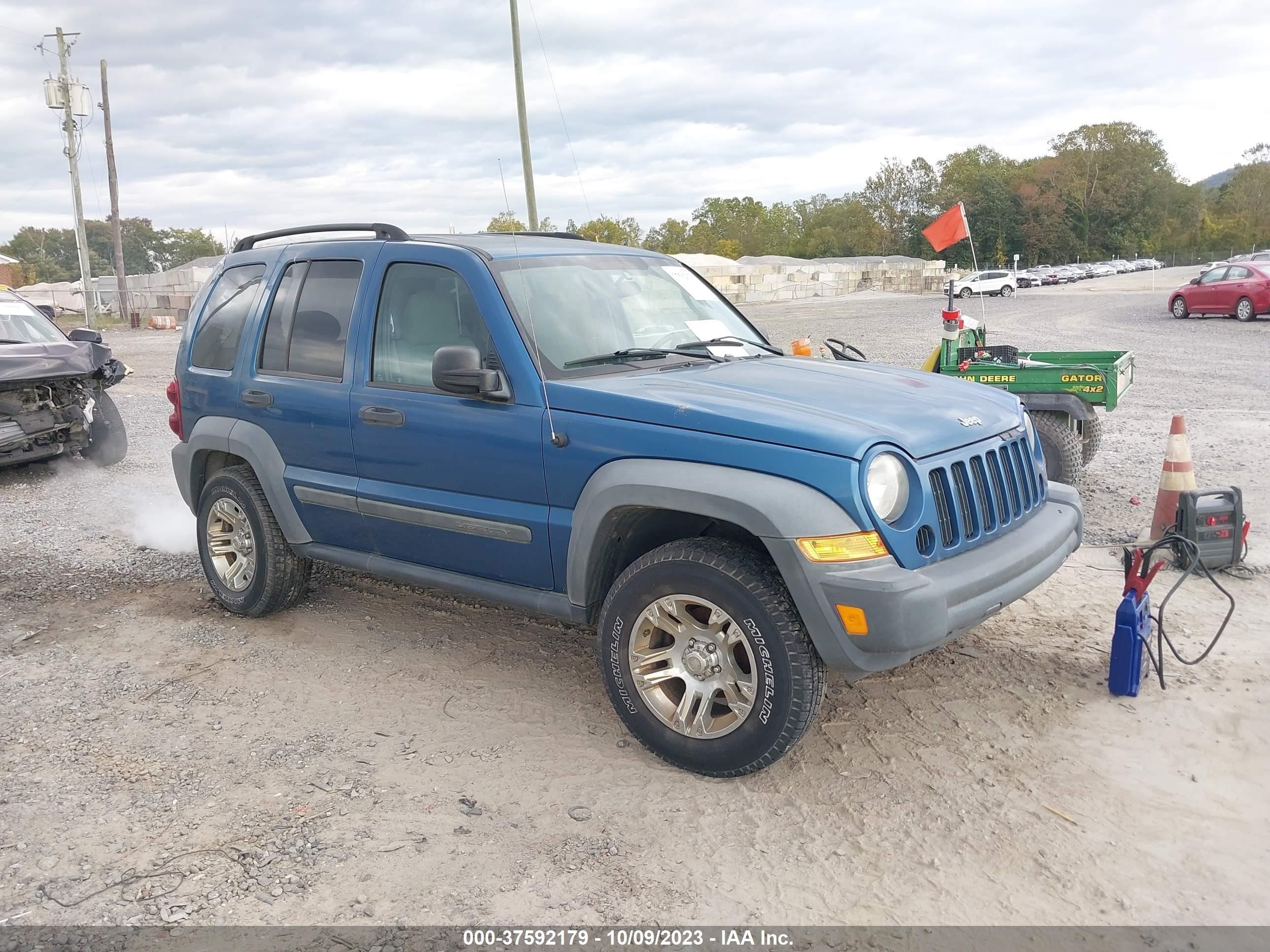 Photo 0 VIN: 1J4GL48K26W283438 - JEEP LIBERTY (NORTH AMERICA) 