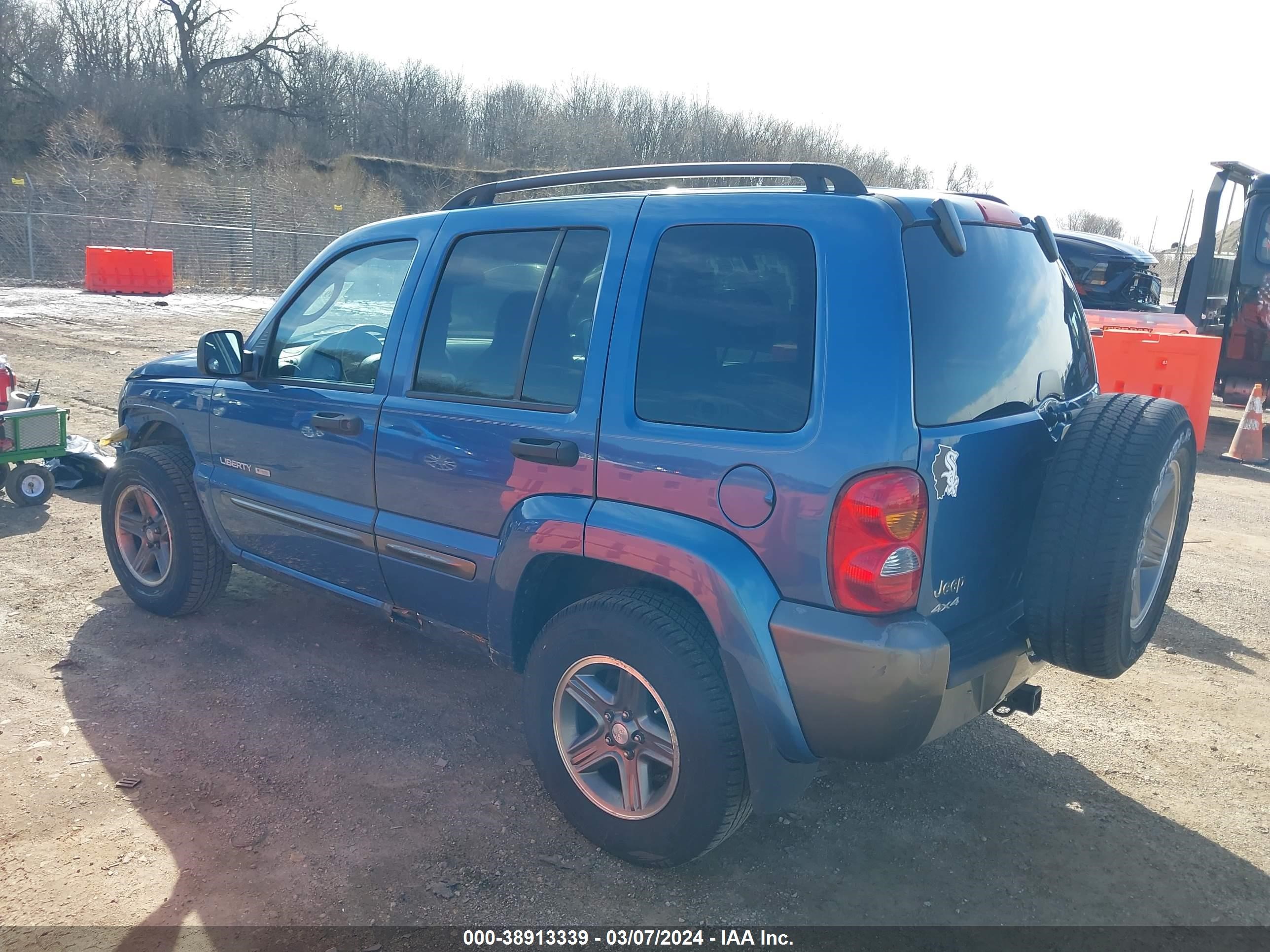 Photo 2 VIN: 1J4GL48K34W172054 - JEEP LIBERTY (NORTH AMERICA) 