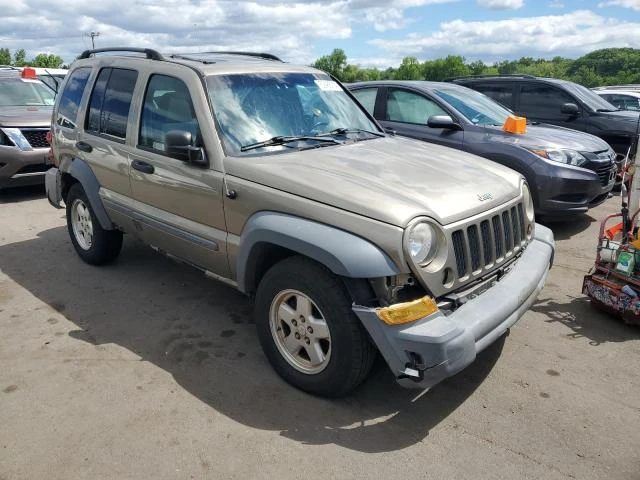 Photo 3 VIN: 1J4GL48K35W591779 - JEEP LIBERTY SP 