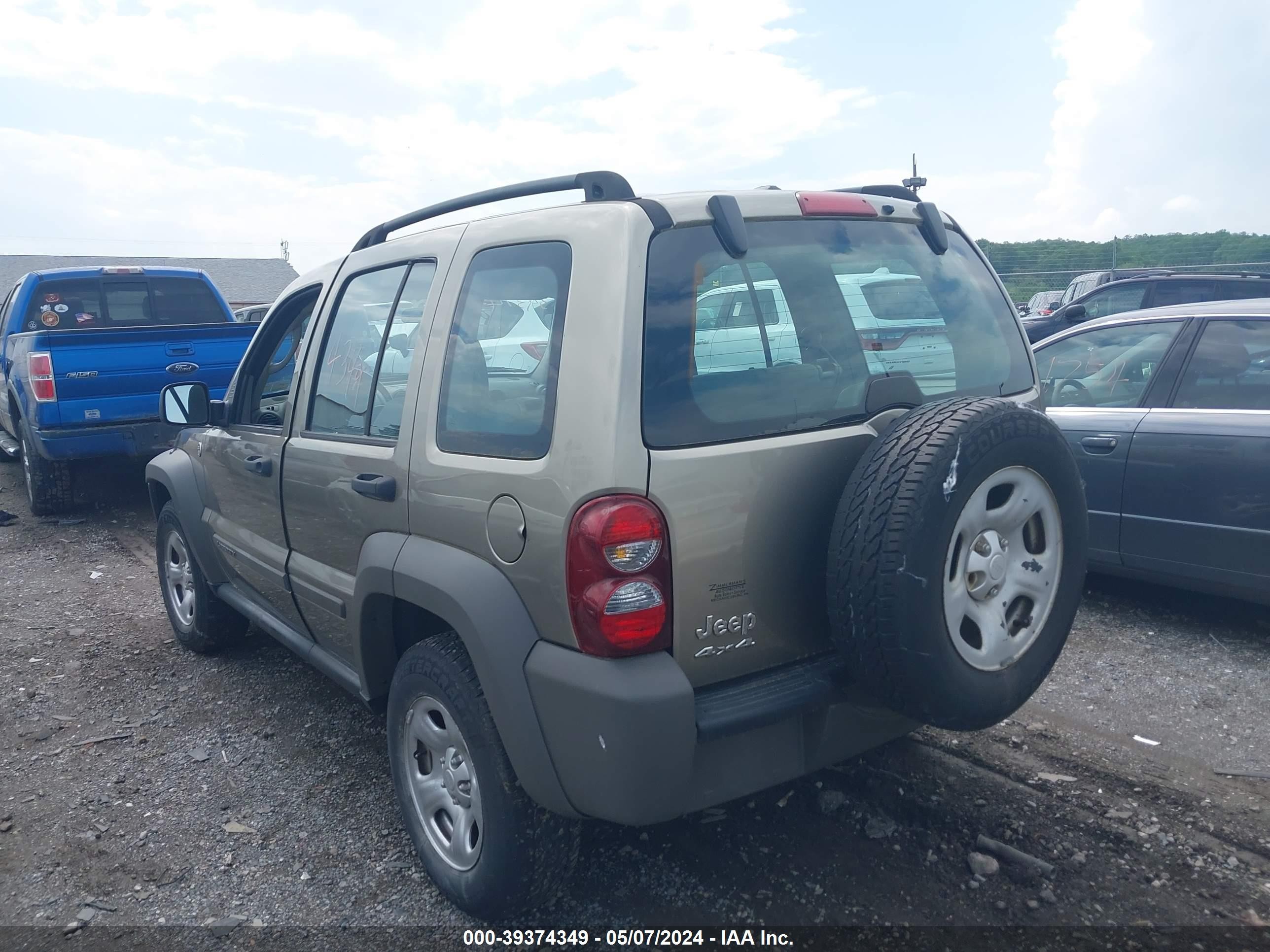 Photo 2 VIN: 1J4GL48K36W256877 - JEEP LIBERTY (NORTH AMERICA) 