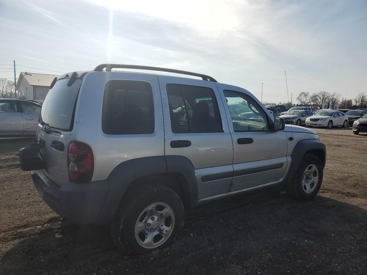 Photo 2 VIN: 1J4GL48K43W733621 - JEEP LIBERTY (NORTH AMERICA) 