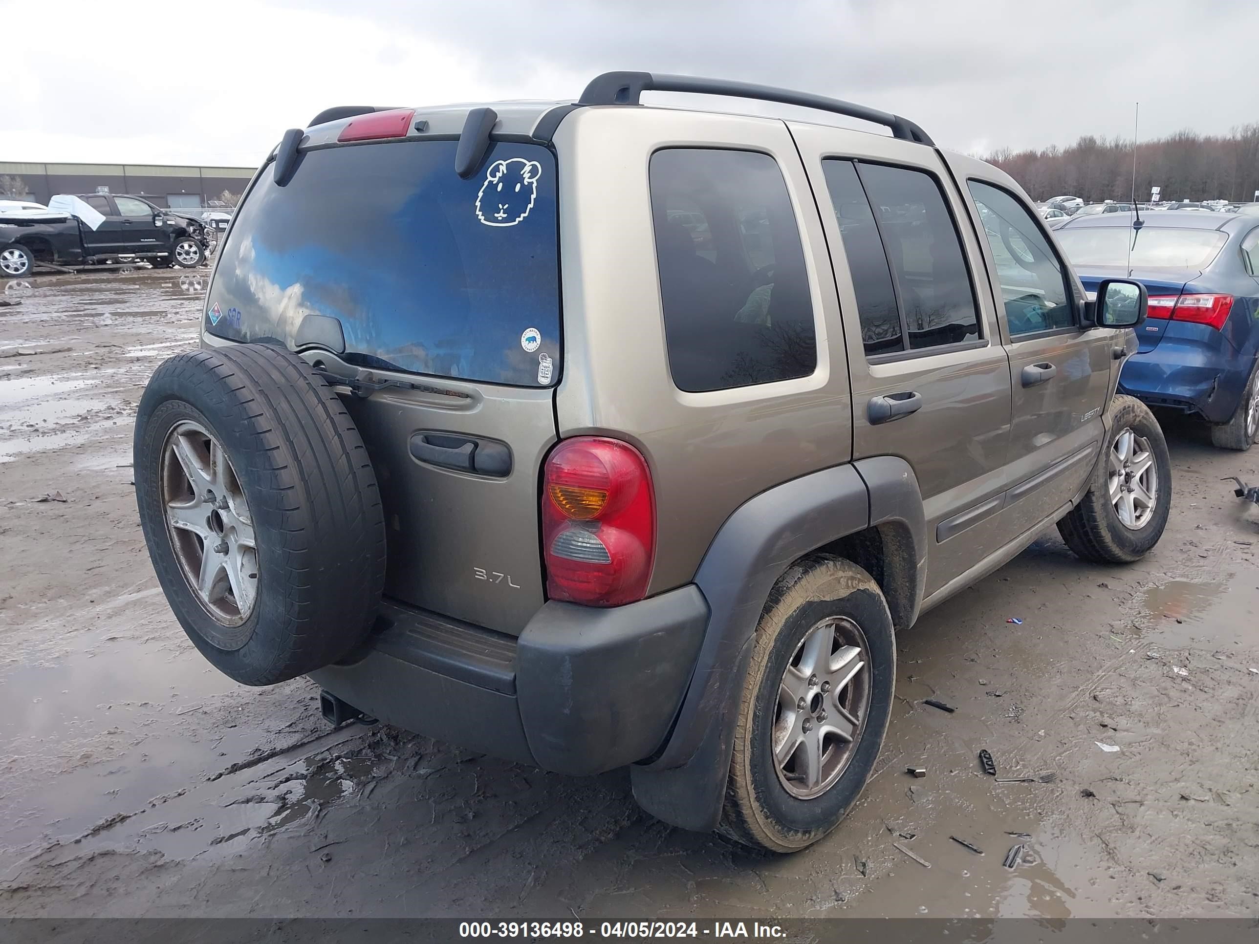 Photo 3 VIN: 1J4GL48K44W104605 - JEEP LIBERTY (NORTH AMERICA) 