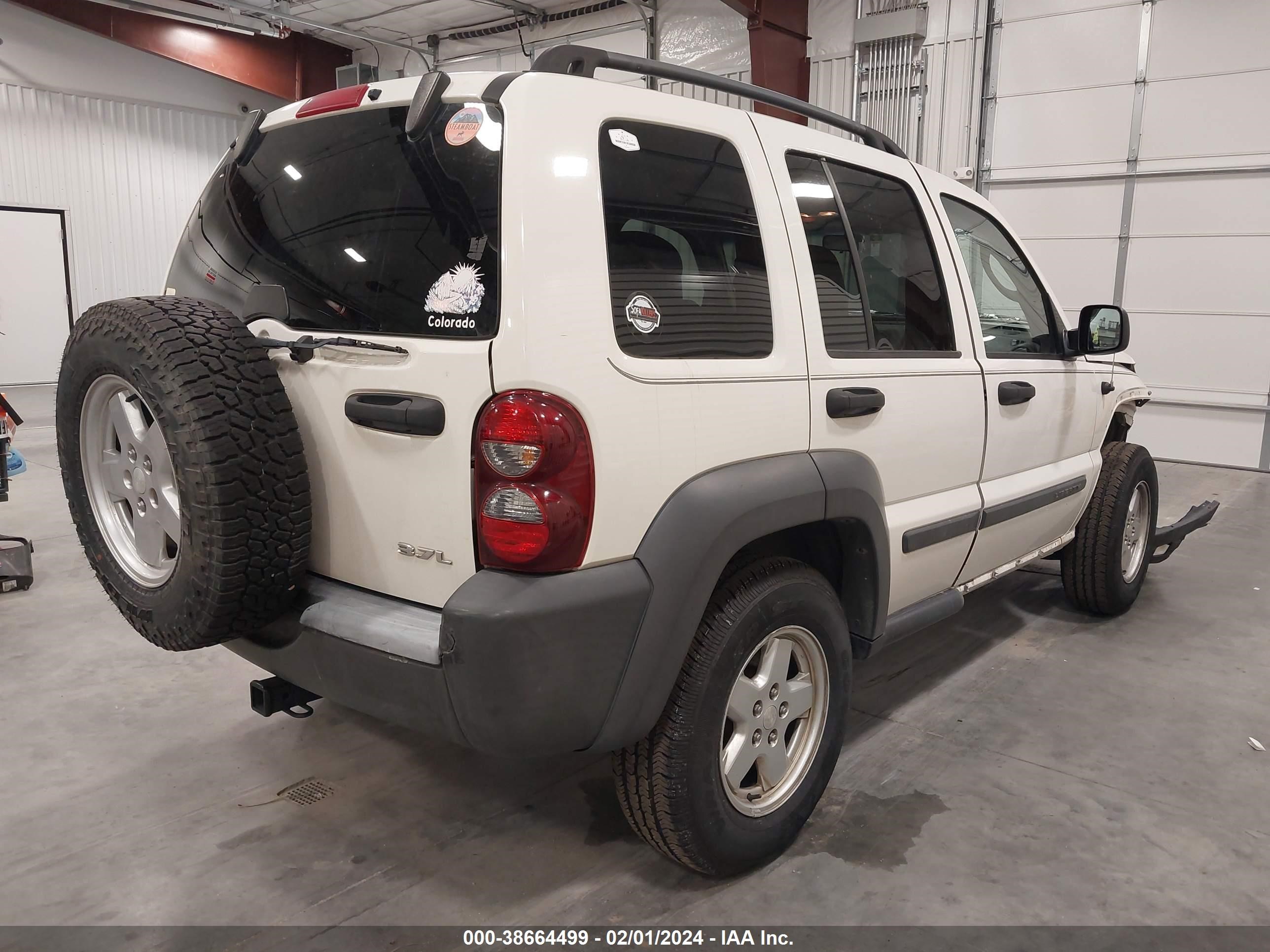 Photo 3 VIN: 1J4GL48K46W197676 - JEEP LIBERTY (NORTH AMERICA) 