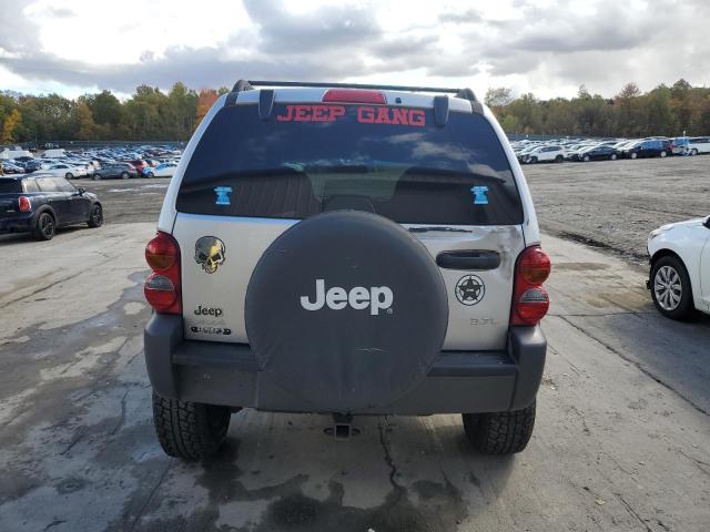 Photo 5 VIN: 1J4GL48K54W142733 - JEEP LIBERTY SP 